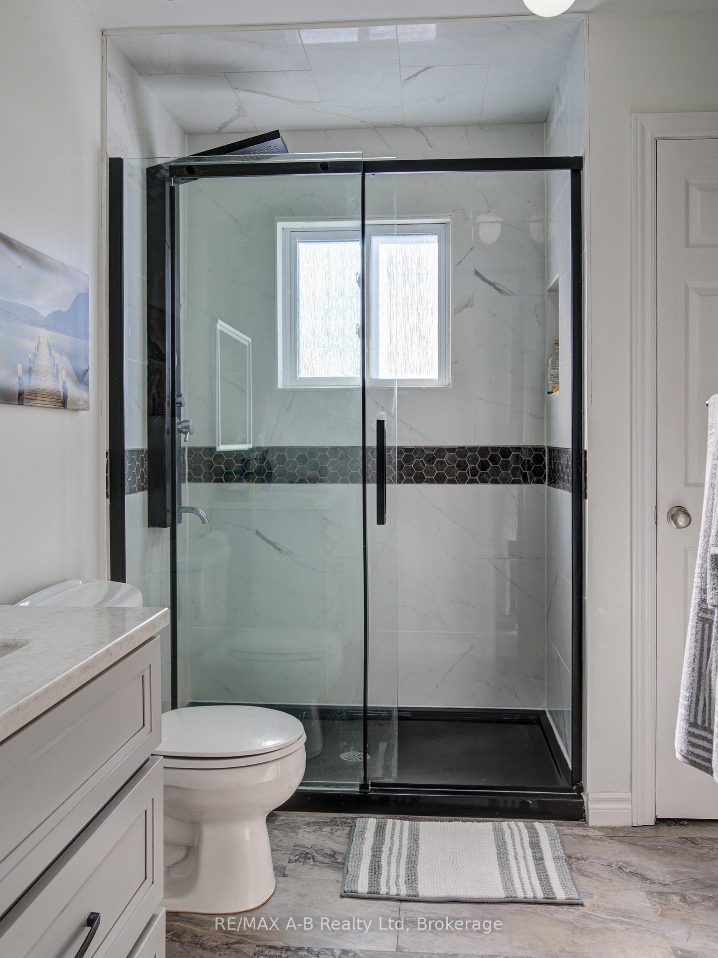 Photo 17 of 29 Dunsford Crescent, St. Marys — HOMEH