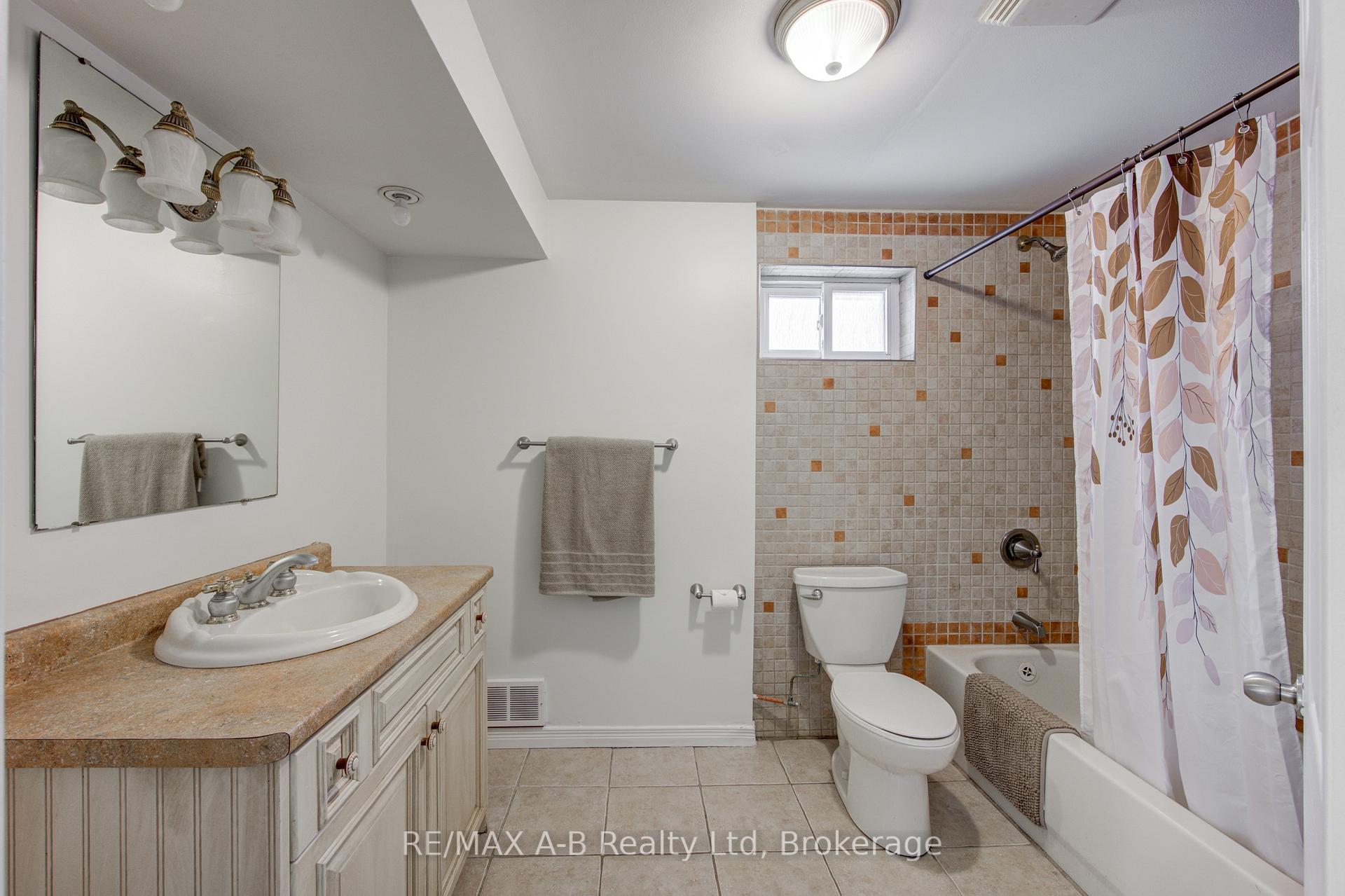 Photo 28 of 29 Dunsford Crescent, St. Marys — HOMEH
