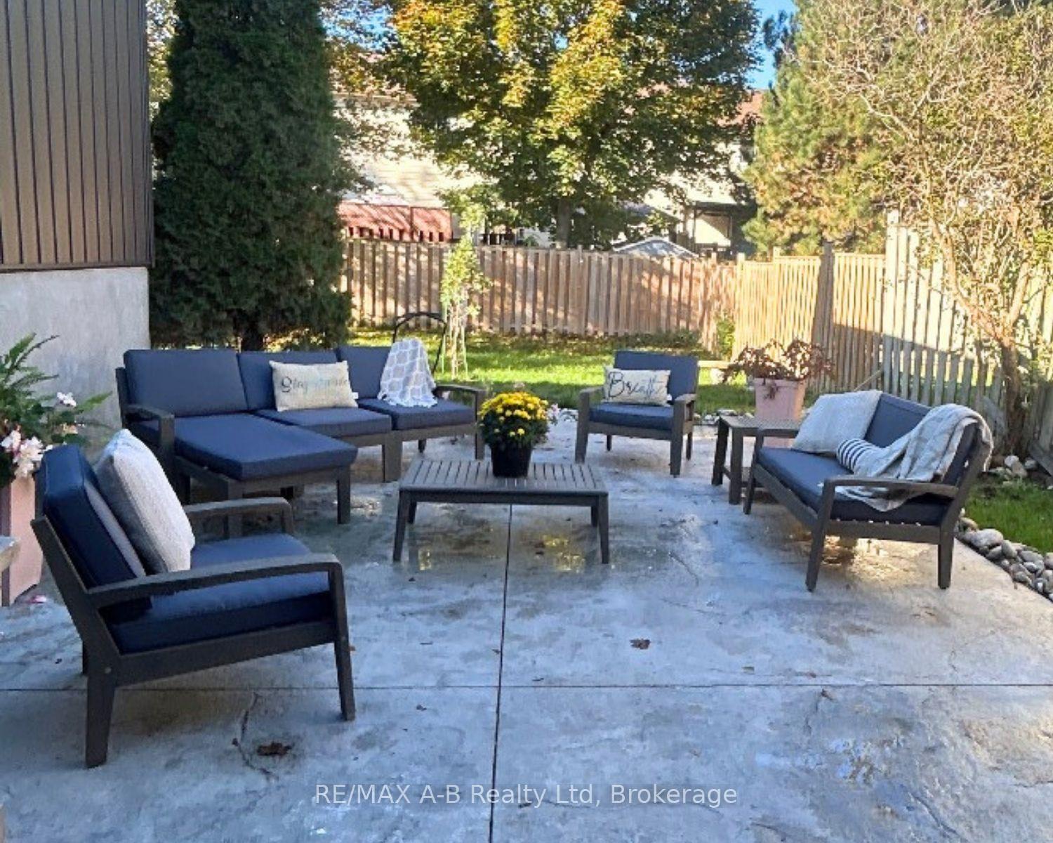 Photo 33 of 29 Dunsford Crescent, St. Marys — HOMEH