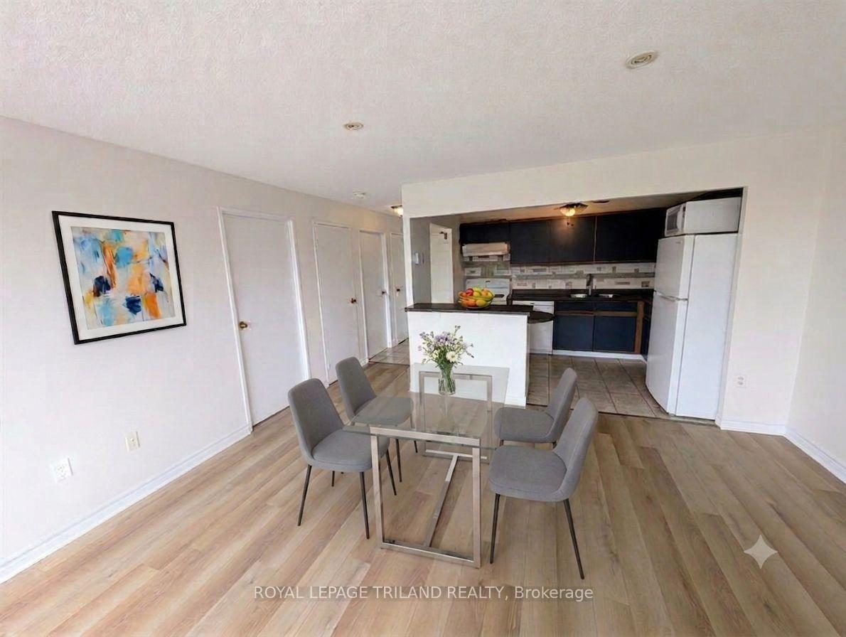 Photo 8 of Unit 306, 135 Base Line Road W, London, South E — HOMEH