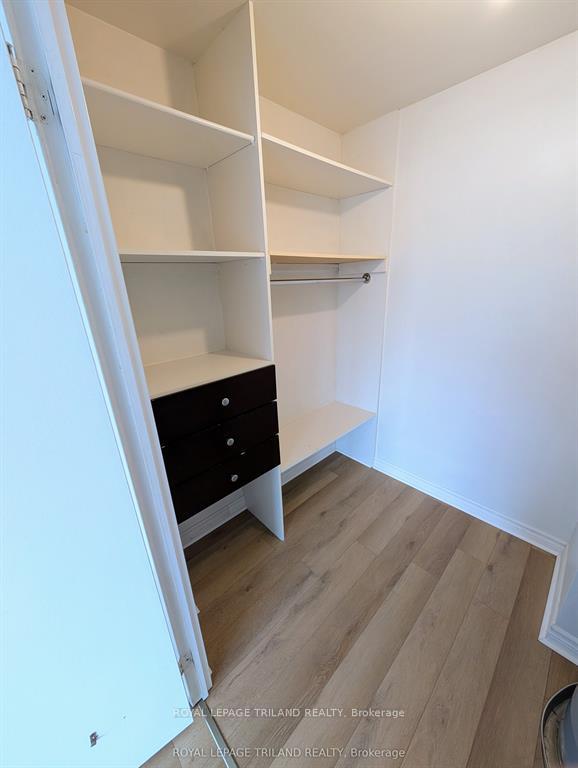Photo 18 of Unit 306, 135 Base Line Road W, London, South E — HOMEH