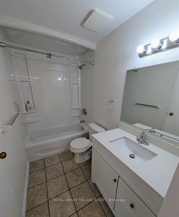 Photo 20 of Unit 306, 135 Base Line Road W, London, South E — HOMEH