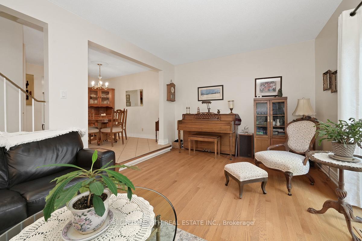 Photo 6 of 6426 Nuggett Drive, Ottawa, Chateauneuf — HOMEH