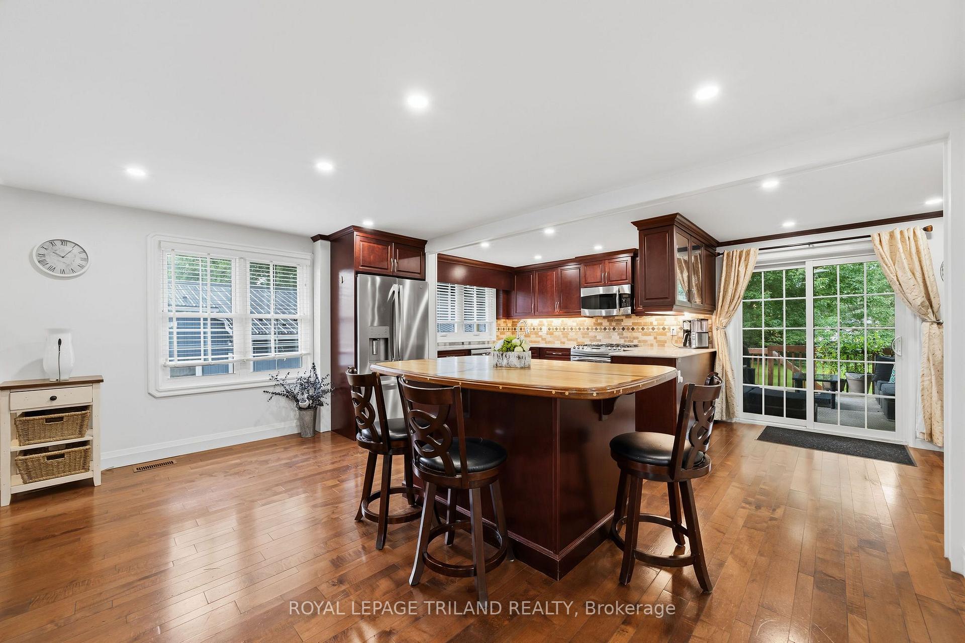Photo 12 of 172 Simpson Street, Southwest Middlesex, Glencoe — HOMEH