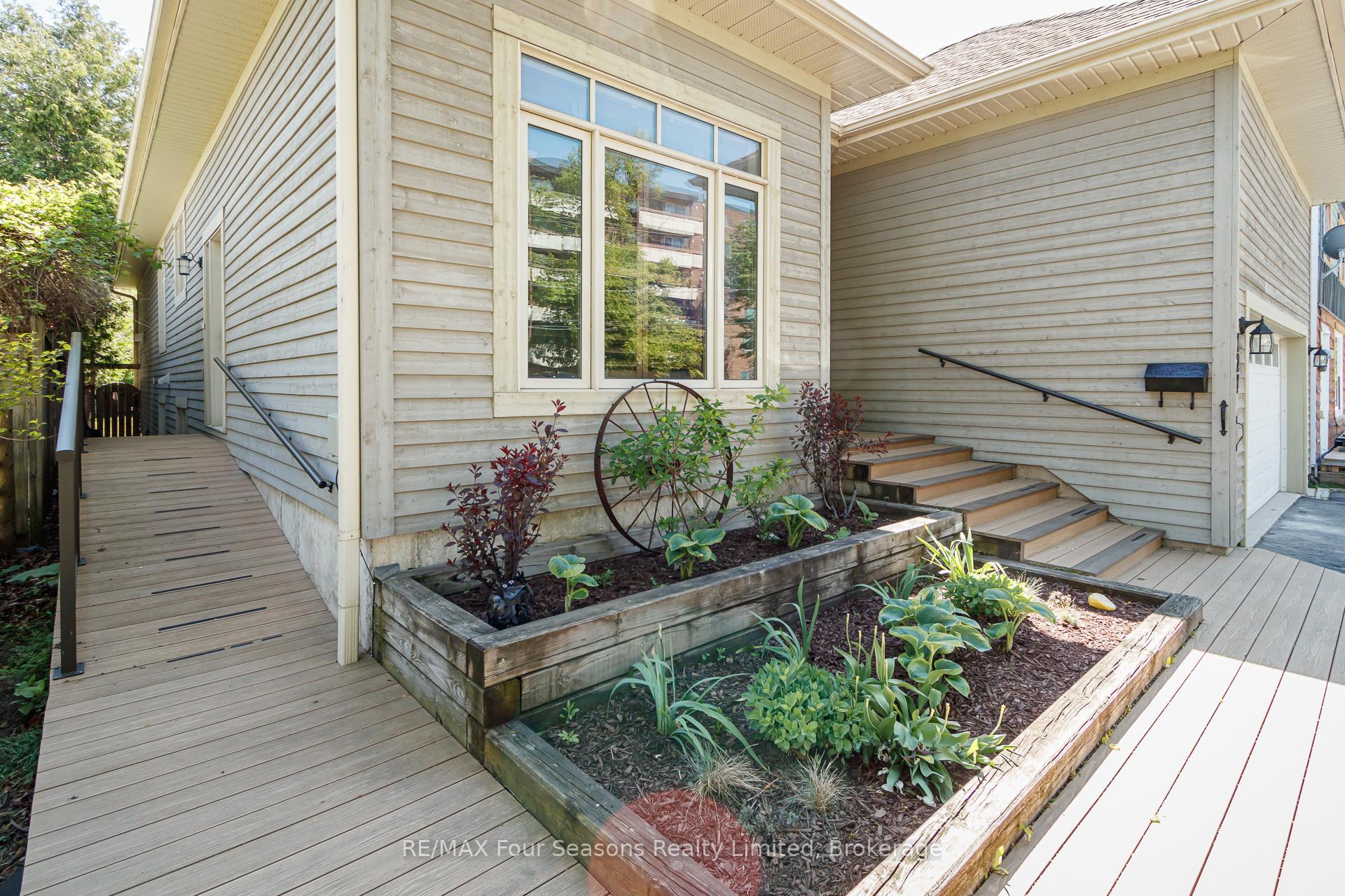 Photo 3 of 121 Elm Street, Collingwood — HOMEH