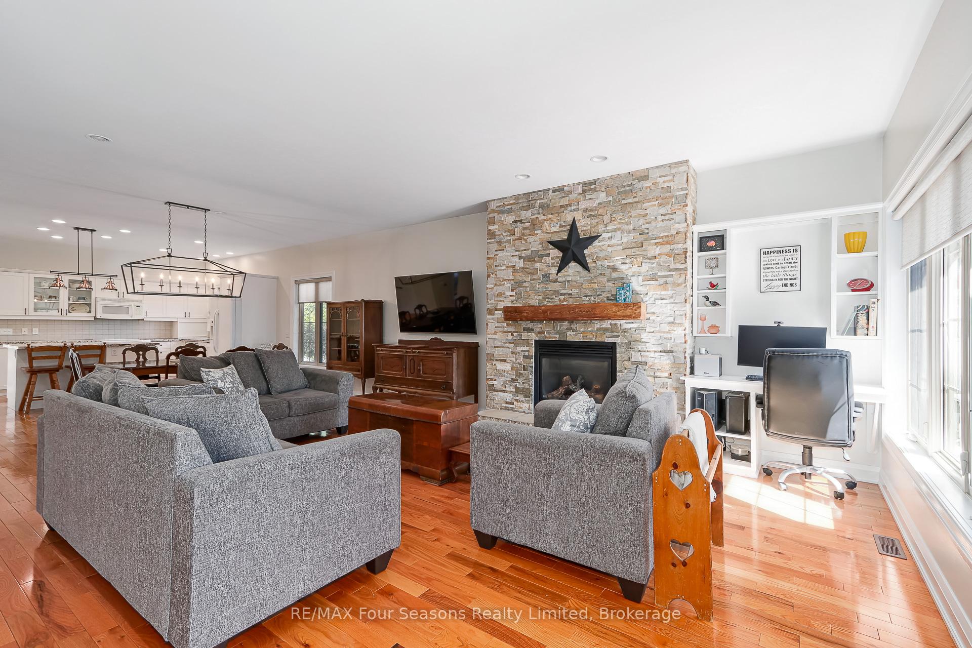 Photo 18 of 121 Elm Street, Collingwood — HOMEH