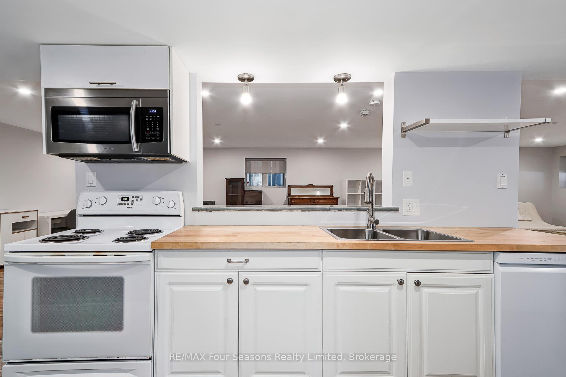 Photo 37 of 121 Elm Street, Collingwood — HOMEH
