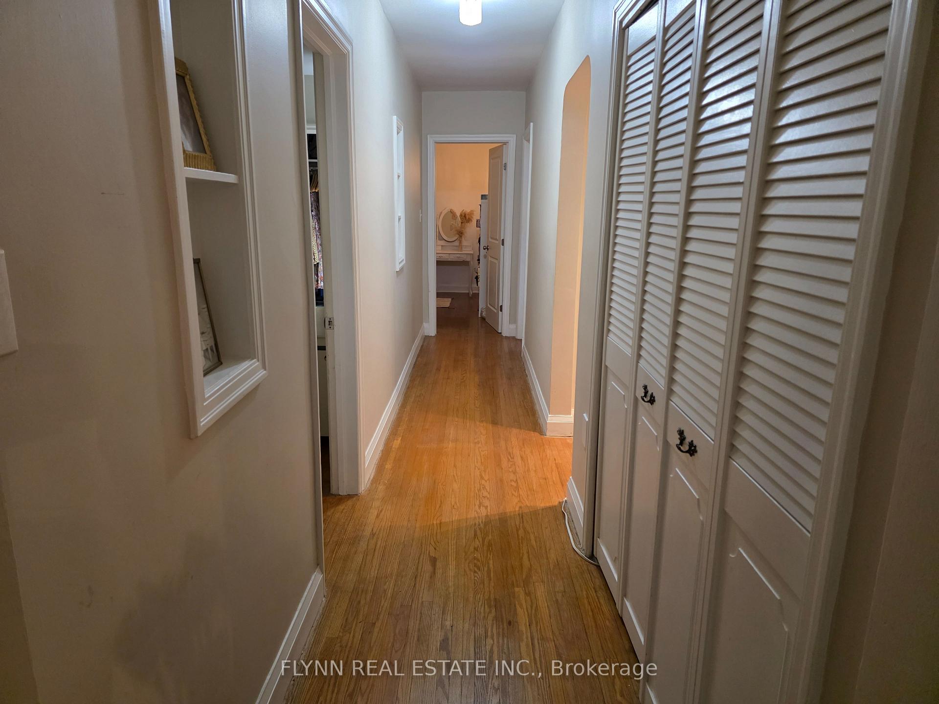 Photo 28 of 5896 Valley Way, Niagara Falls, Cherrywood — HOMEH