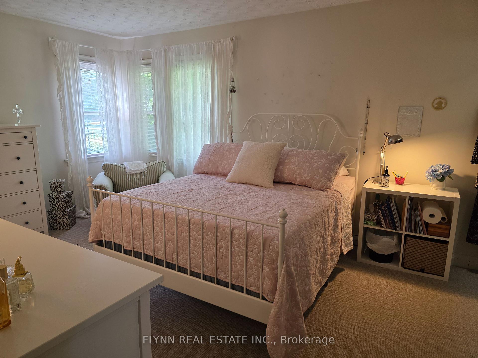 Photo 26 of 5896 Valley Way, Niagara Falls, Cherrywood — HOMEH