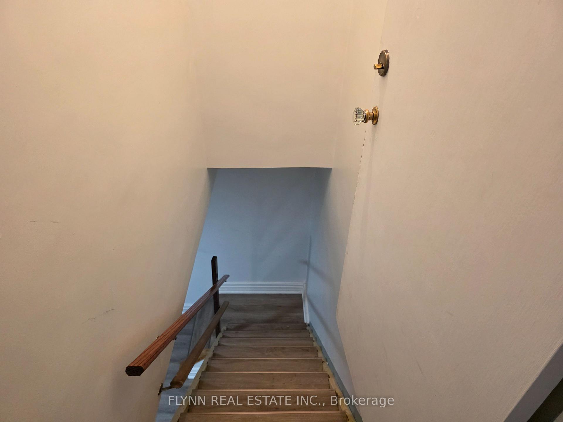 Photo 56 of 5896 Valley Way, Niagara Falls, Cherrywood — HOMEH