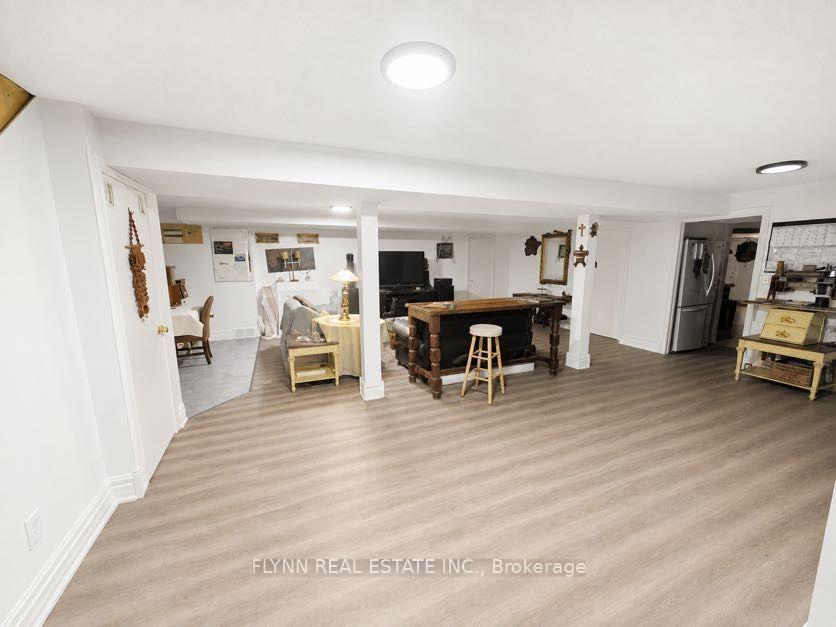 Photo 60 of 5896 Valley Way, Niagara Falls, Cherrywood — HOMEH