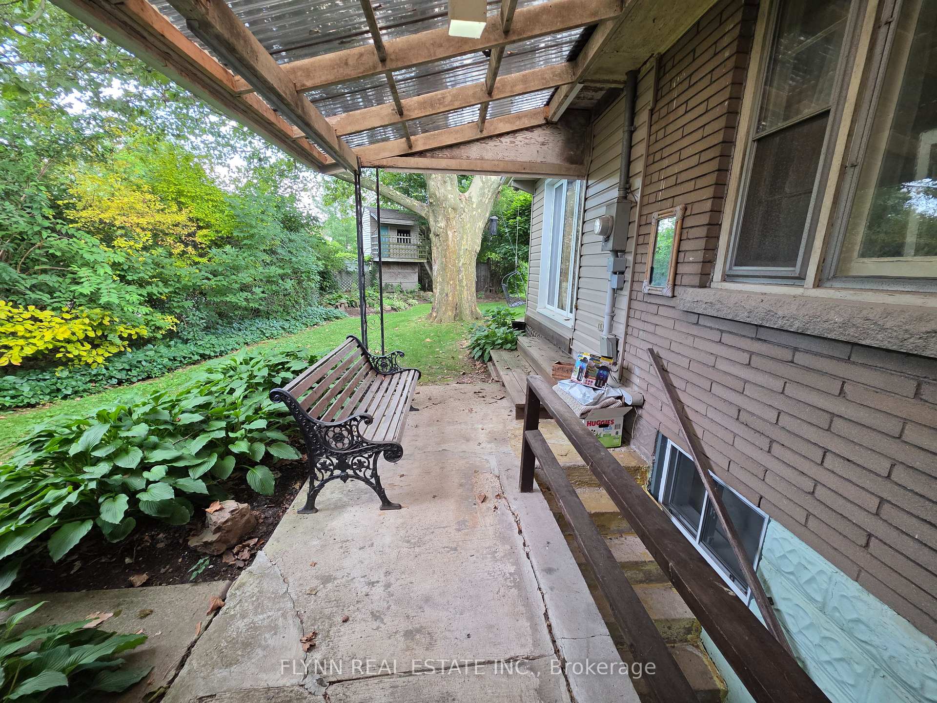 Photo 61 of 5896 Valley Way, Niagara Falls, Cherrywood — HOMEH