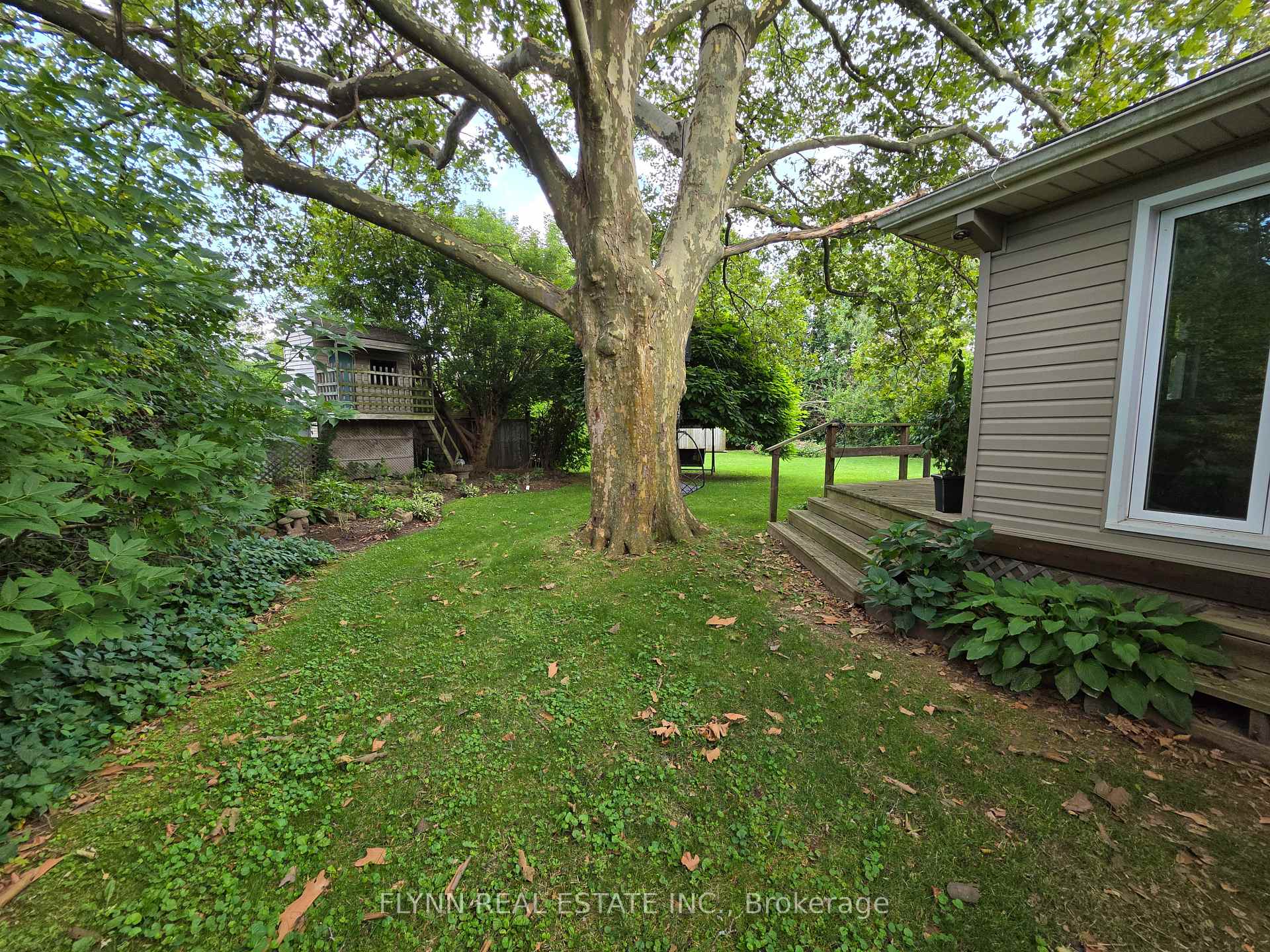 Photo 64 of 5896 Valley Way, Niagara Falls, Cherrywood — HOMEH