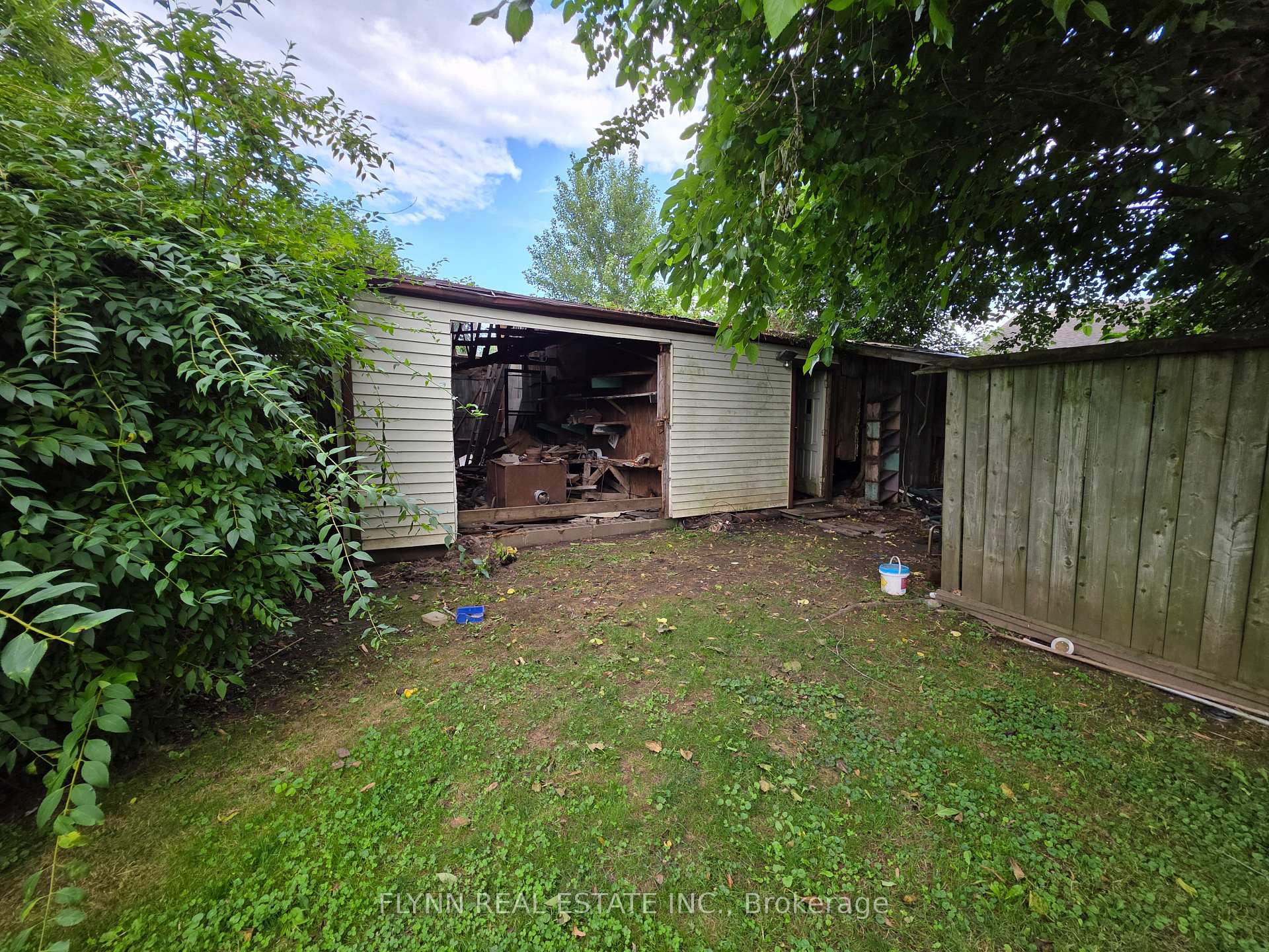 Photo 65 of 5896 Valley Way, Niagara Falls, Cherrywood — HOMEH
