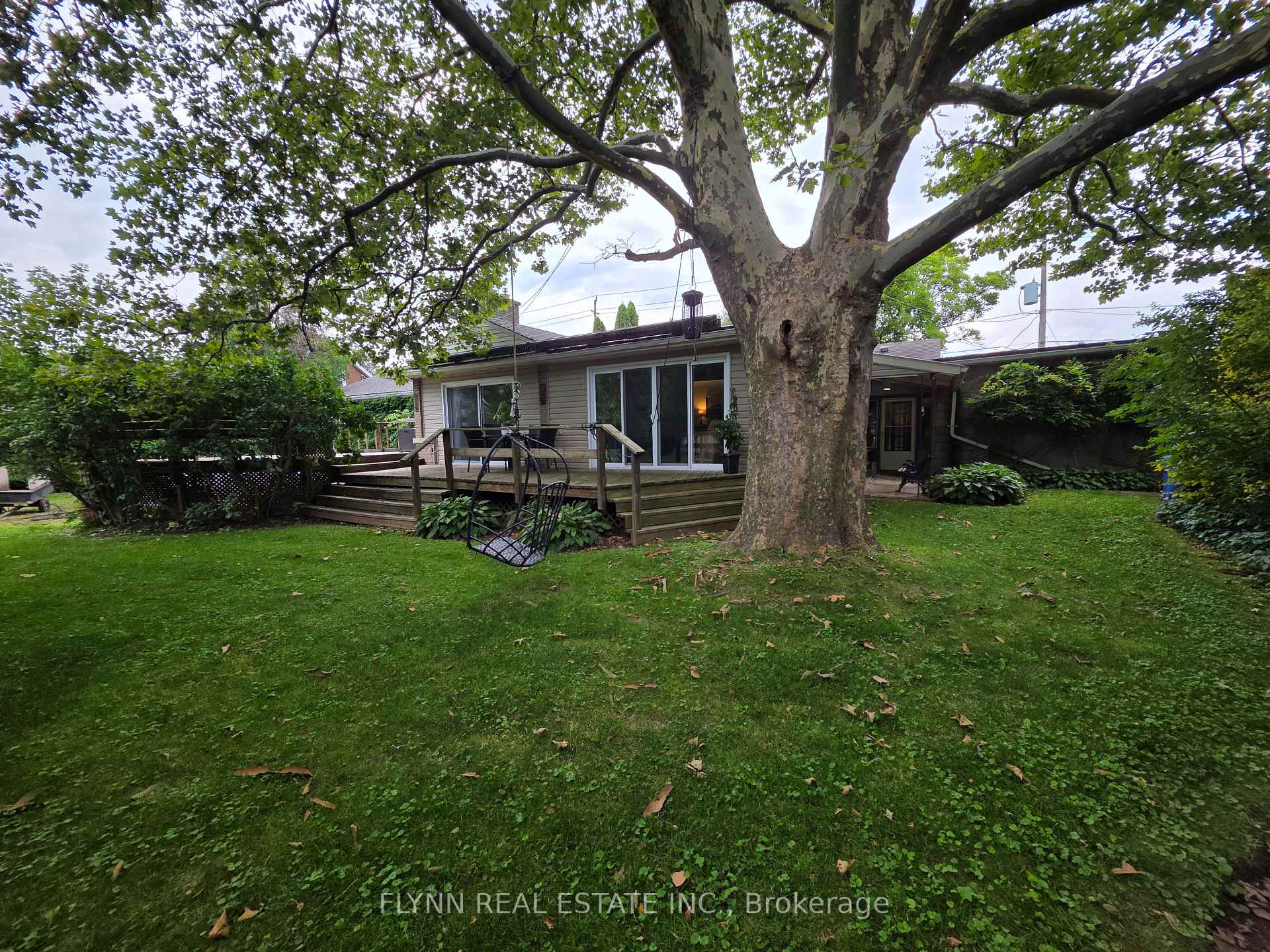 Photo 67 of 5896 Valley Way, Niagara Falls, Cherrywood — HOMEH