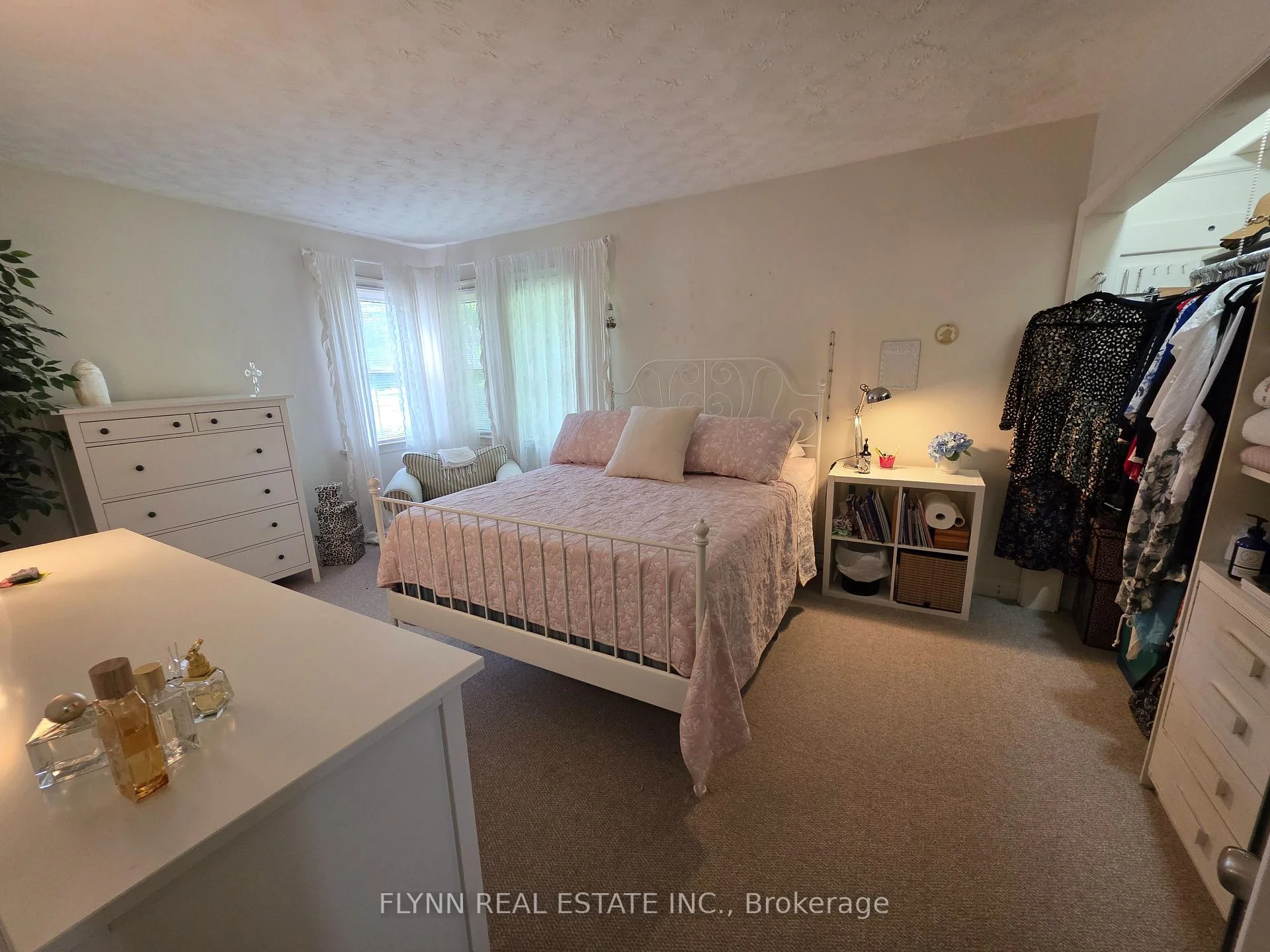 Photo 24 of 5896 Valley Way, Niagara Falls, Cherrywood — HOMEH