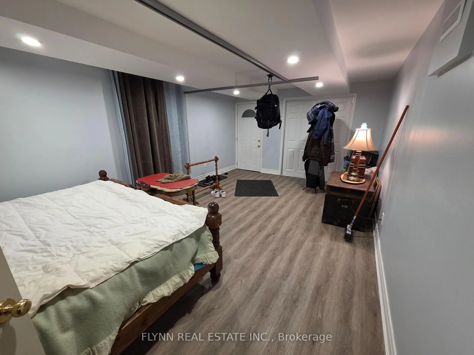 Photo 39 of 5896 Valley Way, Niagara Falls, Cherrywood — HOMEH
