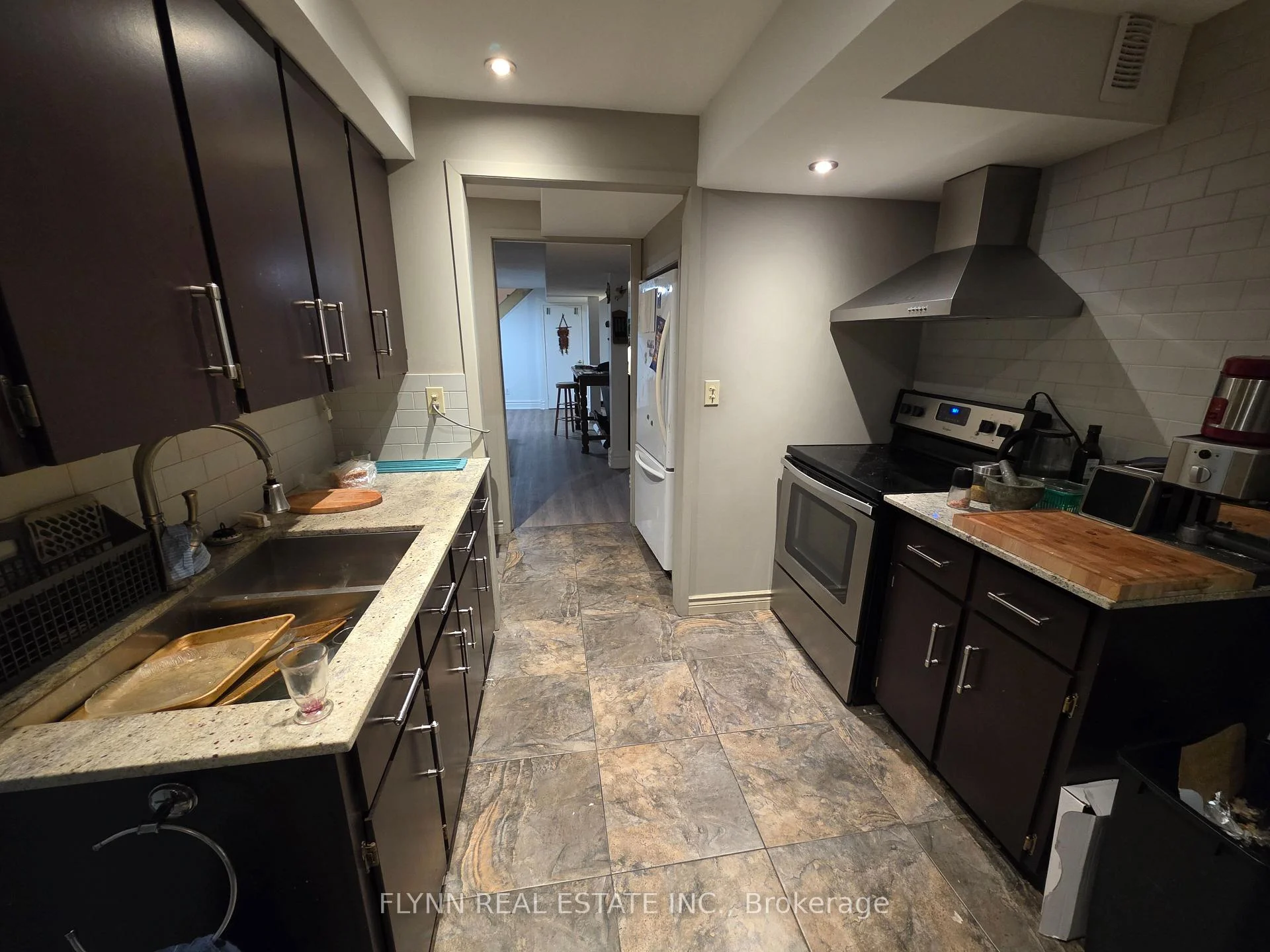 Photo 42 of 5896 Valley Way, Niagara Falls, Cherrywood — HOMEH