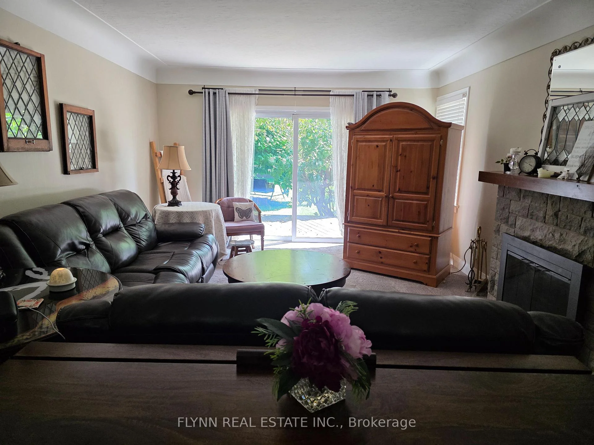 Photo 12 of 5896 Valley Way, Niagara Falls, Cherrywood — HOMEH