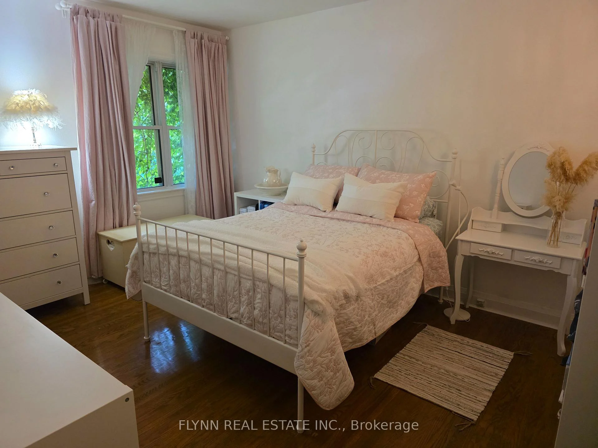 Photo 40 of 5896 Valley Way, Niagara Falls, Cherrywood — HOMEH