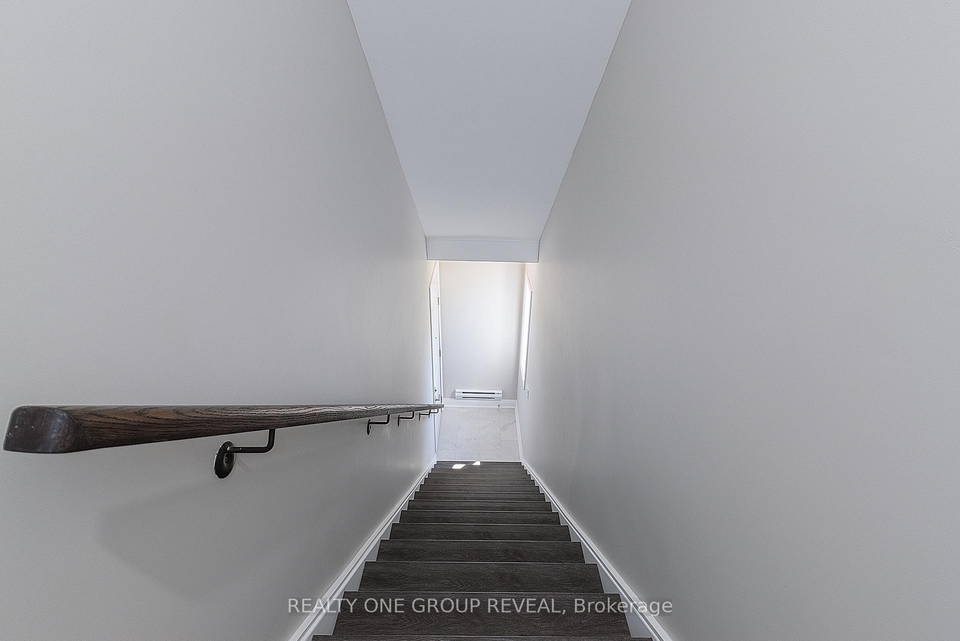 Photo 5 of Unit Unit 3, 227 Grenfell Street, Oshawa, Vanier — HOMEH