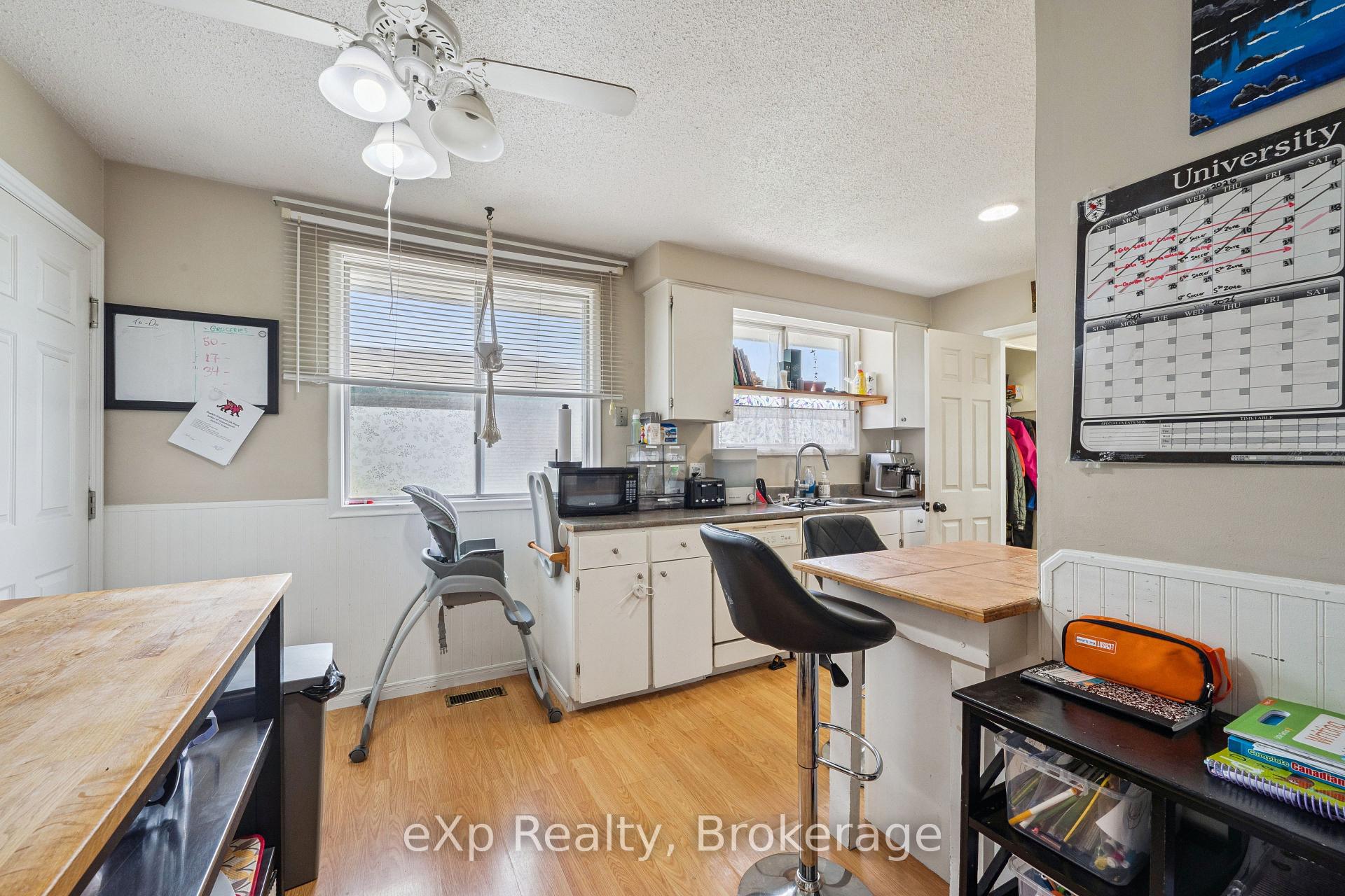 Photo 12 of 23 Muskoka Drive, Guelph, Victoria North — HOMEH