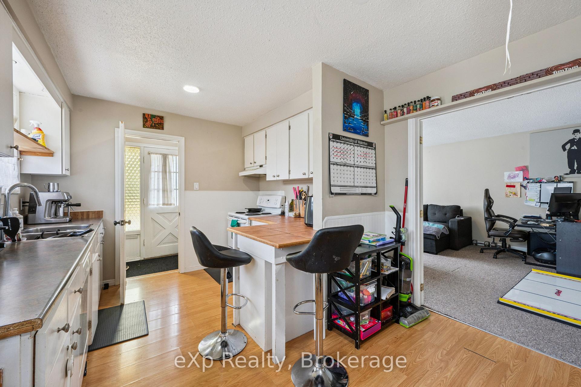 Photo 13 of 23 Muskoka Drive, Guelph, Victoria North — HOMEH