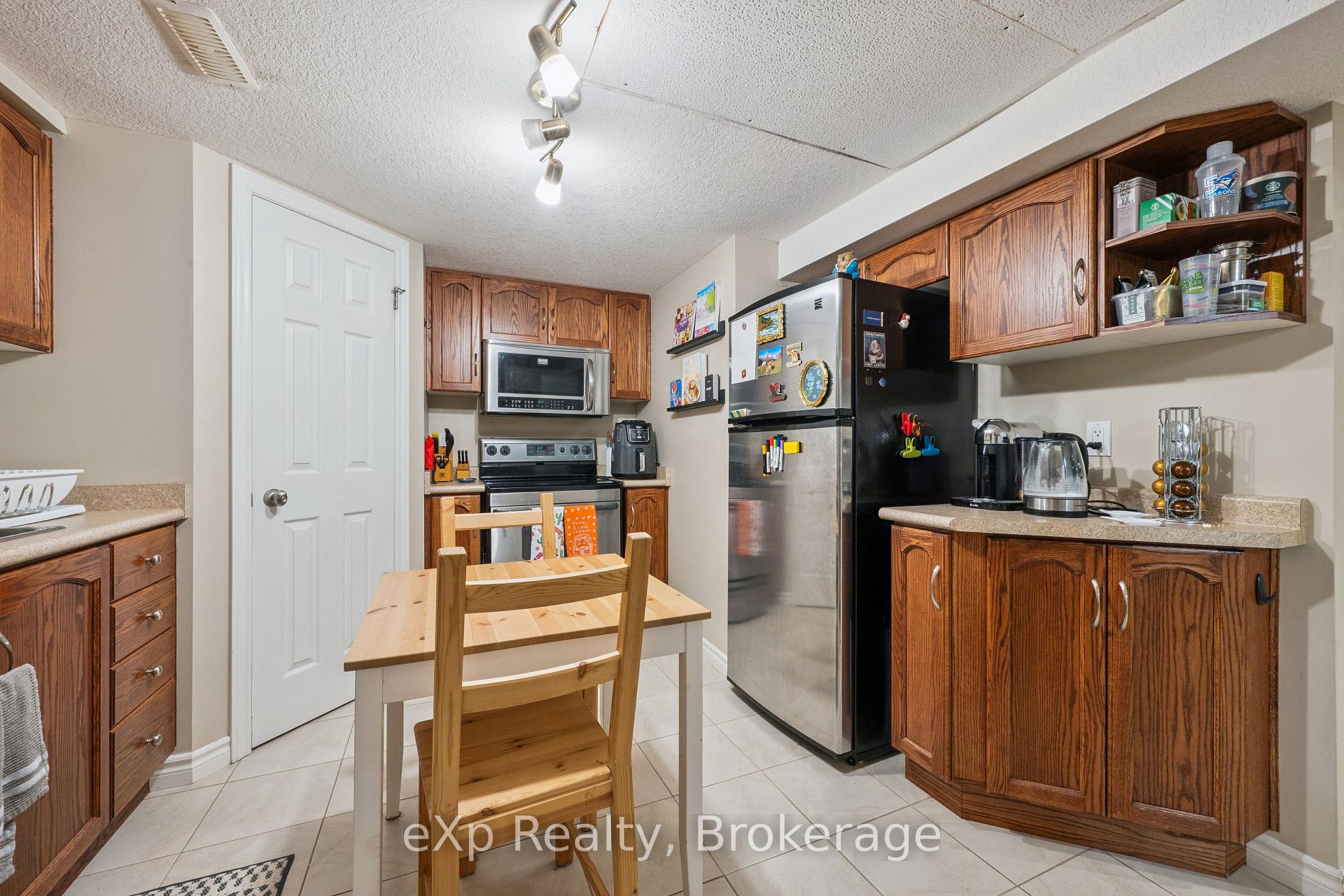 Photo 23 of 23 Muskoka Drive, Guelph, Victoria North — HOMEH
