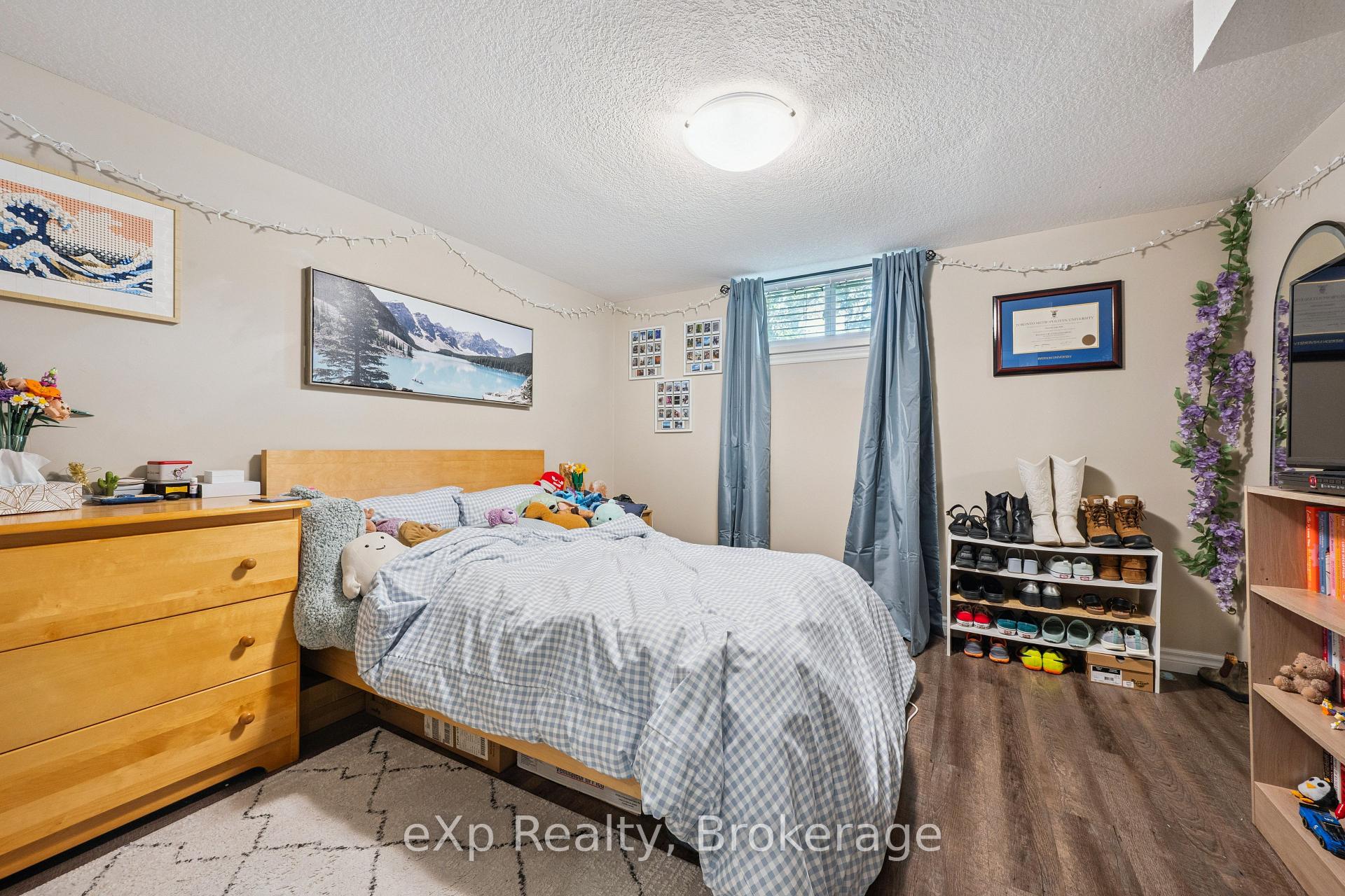 Photo 24 of 23 Muskoka Drive, Guelph, Victoria North — HOMEH
