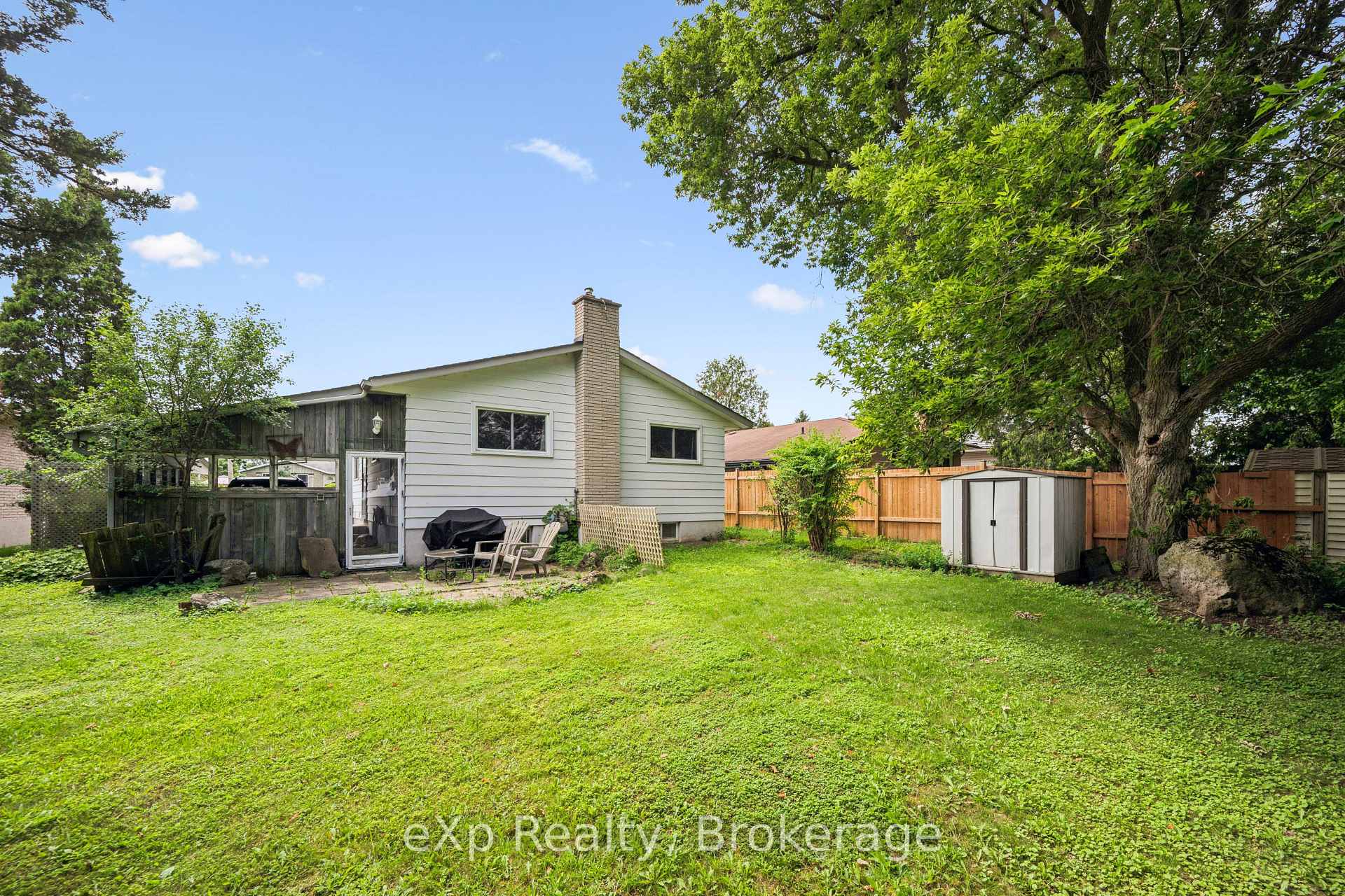 Photo 28 of 23 Muskoka Drive, Guelph, Victoria North — HOMEH
