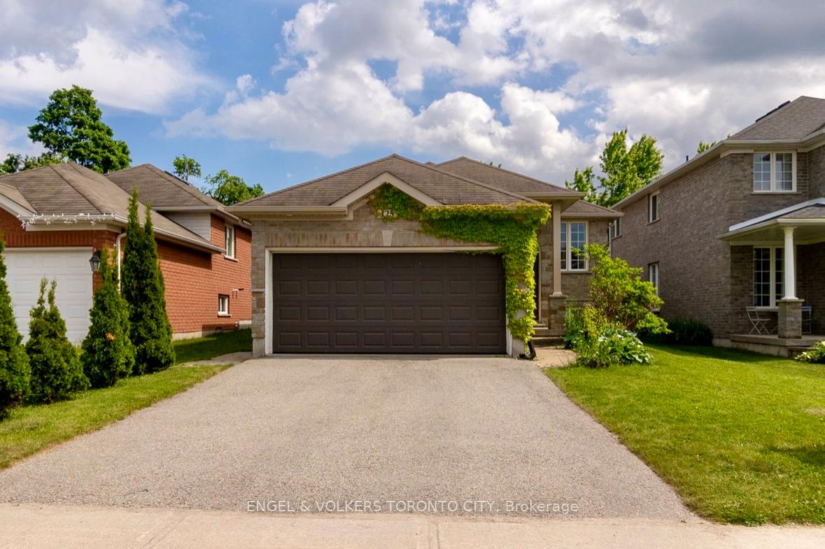 Photo 1 of Unit Lower, 125 Sovereign's Gate, Barrie, Innis-Shore — HOMEH