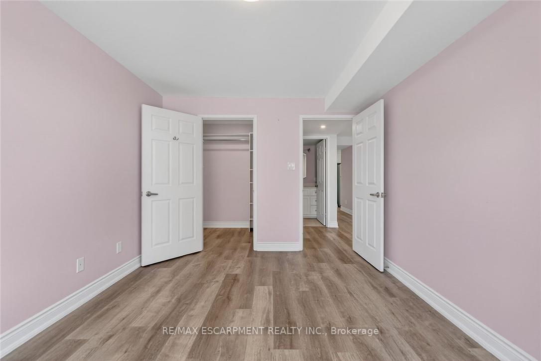 Photo 27 of Unit 303, 19 Lake Avenue S, Hamilton, Stoney Creek — HOMEH