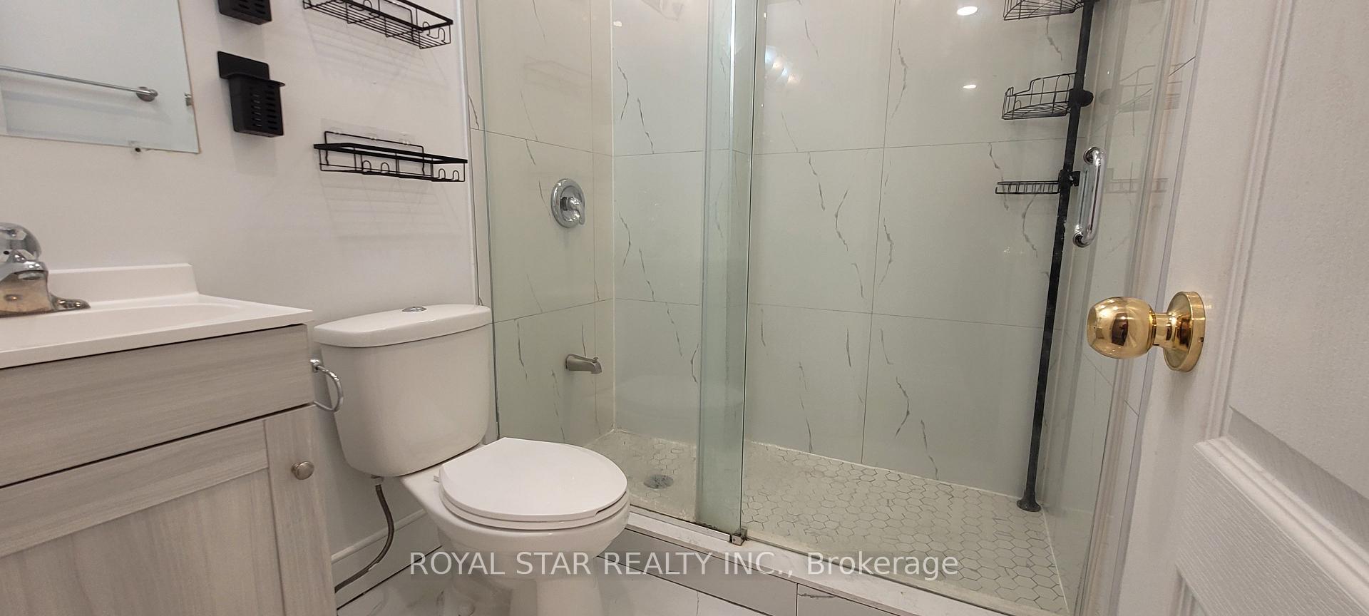 Photo 8 of Unit Bsmt, 15 Masters Green Crescent, Brampton, Snelgrove — HOMEH