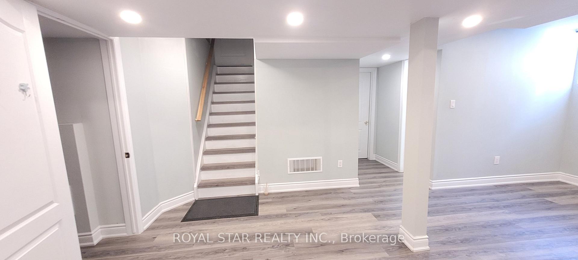 Photo 9 of Unit Bsmt, 15 Masters Green Crescent, Brampton, Snelgrove — HOMEH