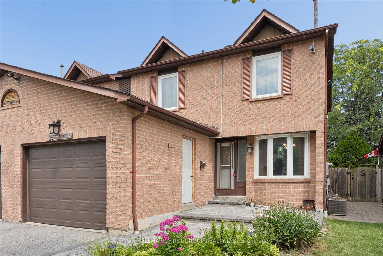Photo 2 of 747 Stonepath Circle, Pickering, Amberlea — HOMEH