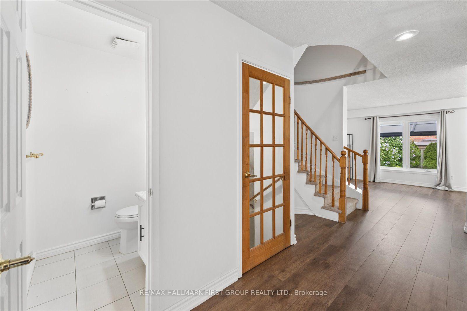 Photo 13 of 747 Stonepath Circle, Pickering, Amberlea — HOMEH