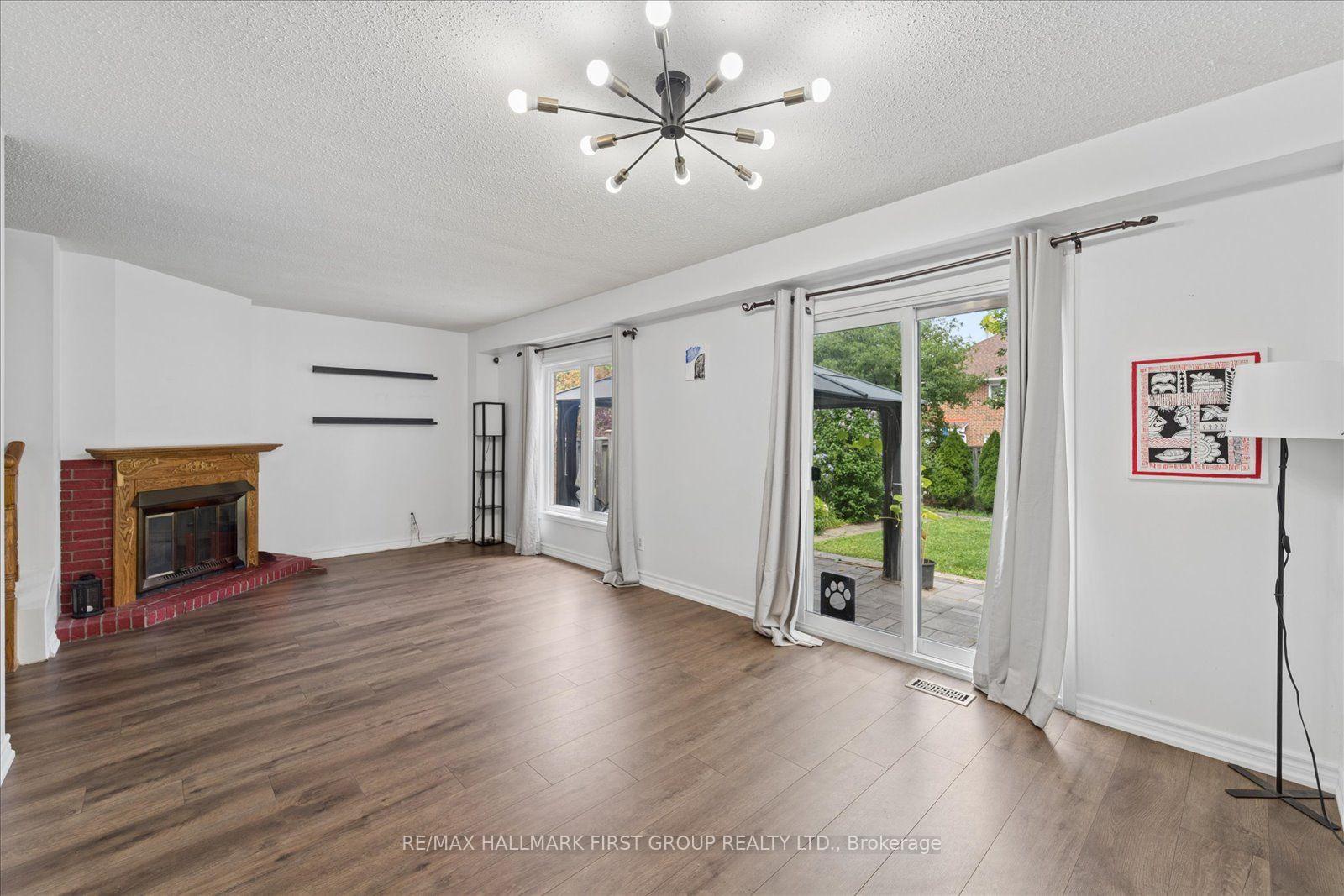 Photo 17 of 747 Stonepath Circle, Pickering, Amberlea — HOMEH
