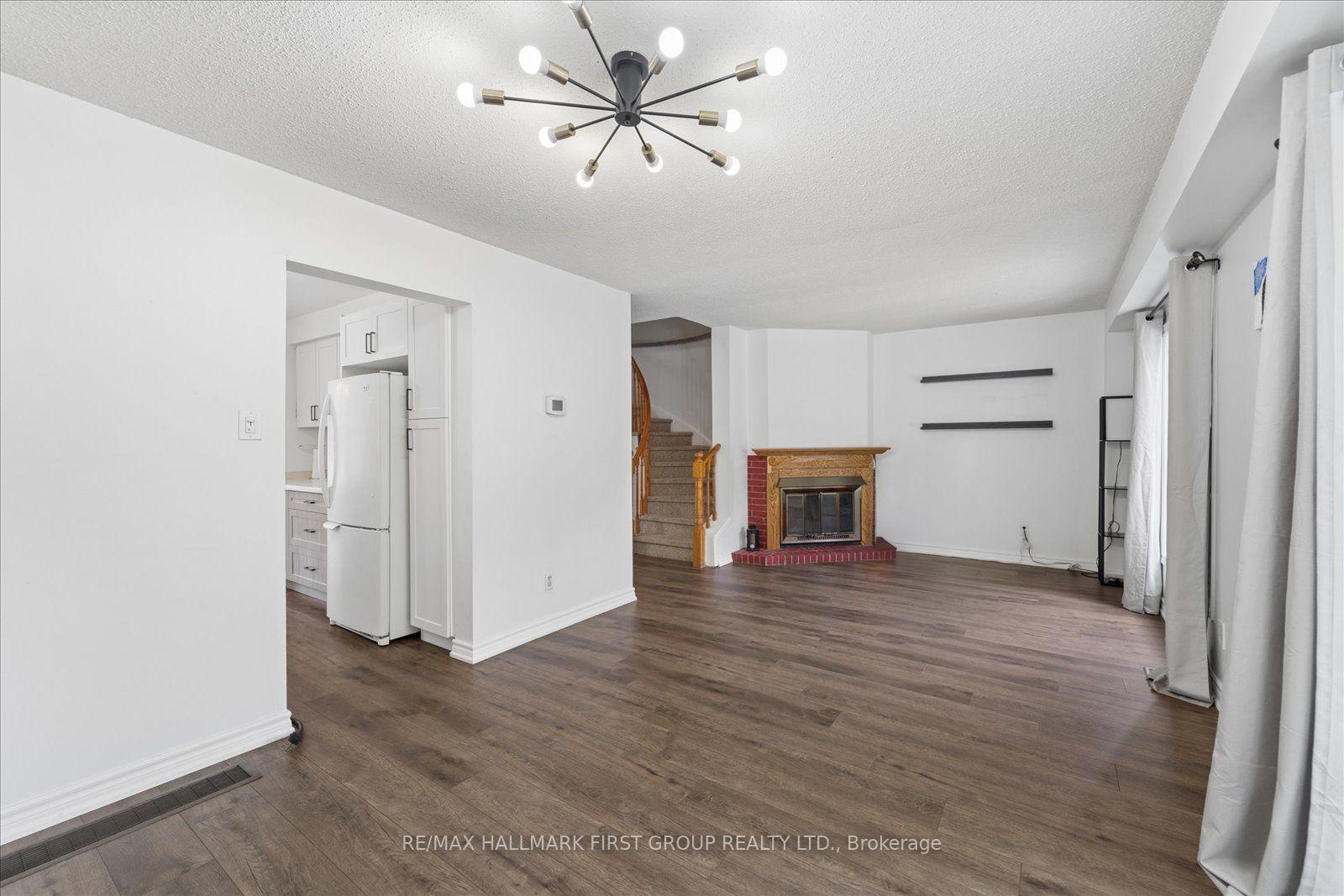 Photo 18 of 747 Stonepath Circle, Pickering, Amberlea — HOMEH