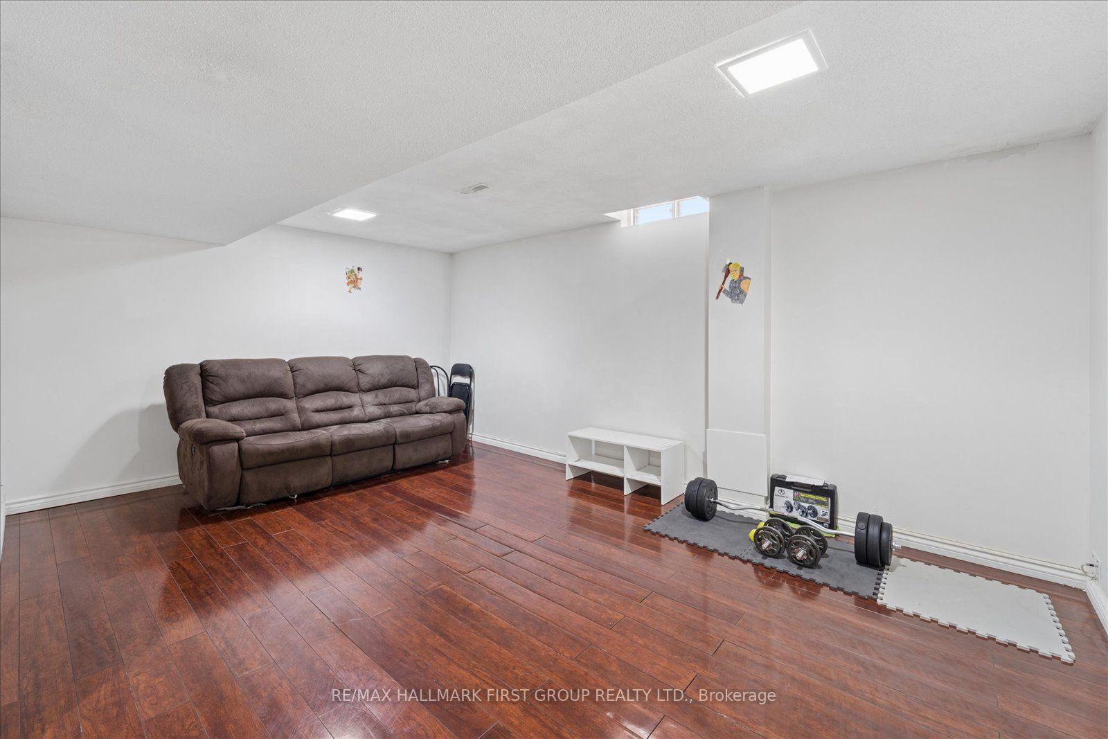Photo 30 of 747 Stonepath Circle, Pickering, Amberlea — HOMEH