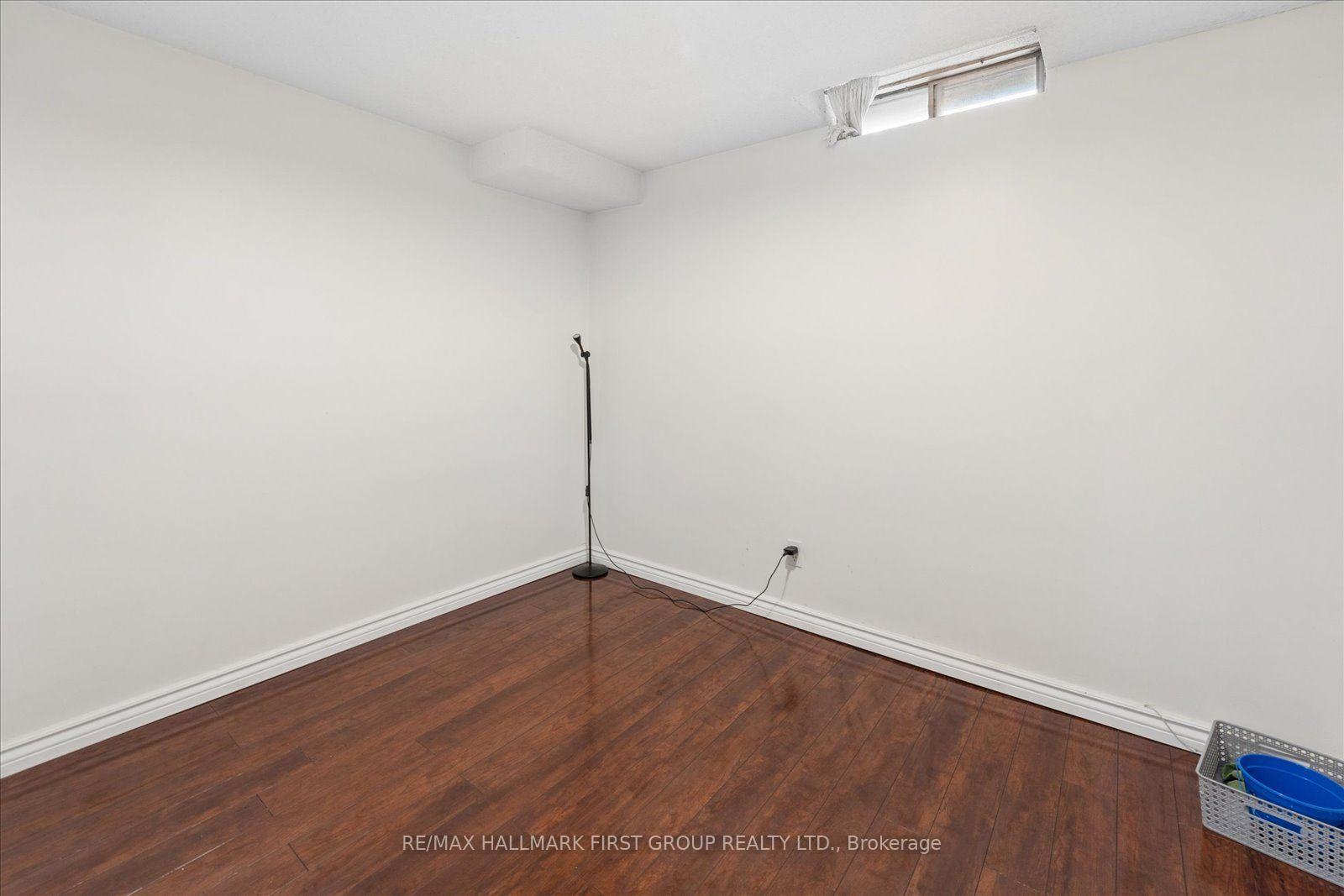 Photo 32 of 747 Stonepath Circle, Pickering, Amberlea — HOMEH