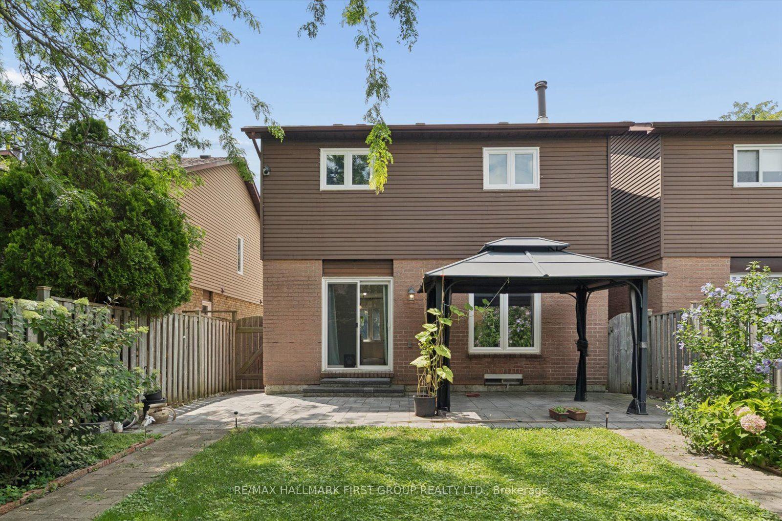 Photo 38 of 747 Stonepath Circle, Pickering, Amberlea — HOMEH