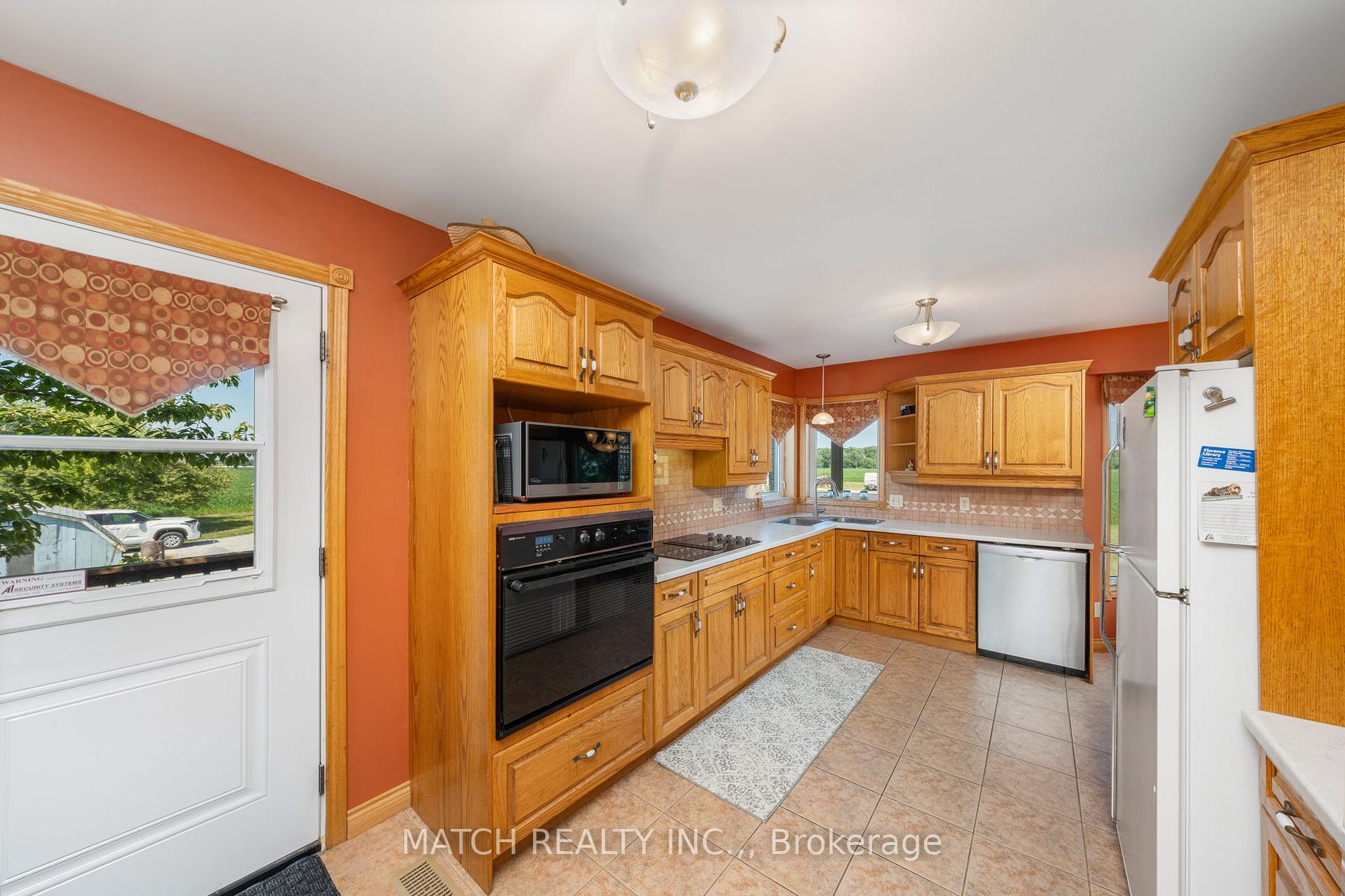 Photo 12 of 1270 Mandaumin Road, Dawn-Euphemia, Dawn Euphemia — HOMEH