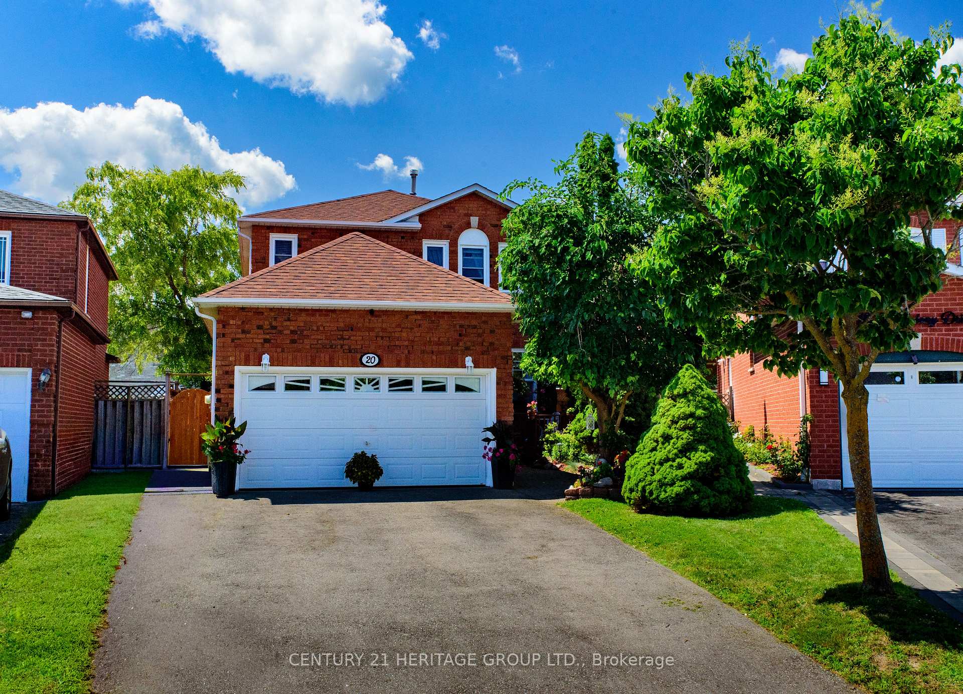 Photo 1 of 20 Old Colony Drive, Whitby, Pringle Creek — HOMEH