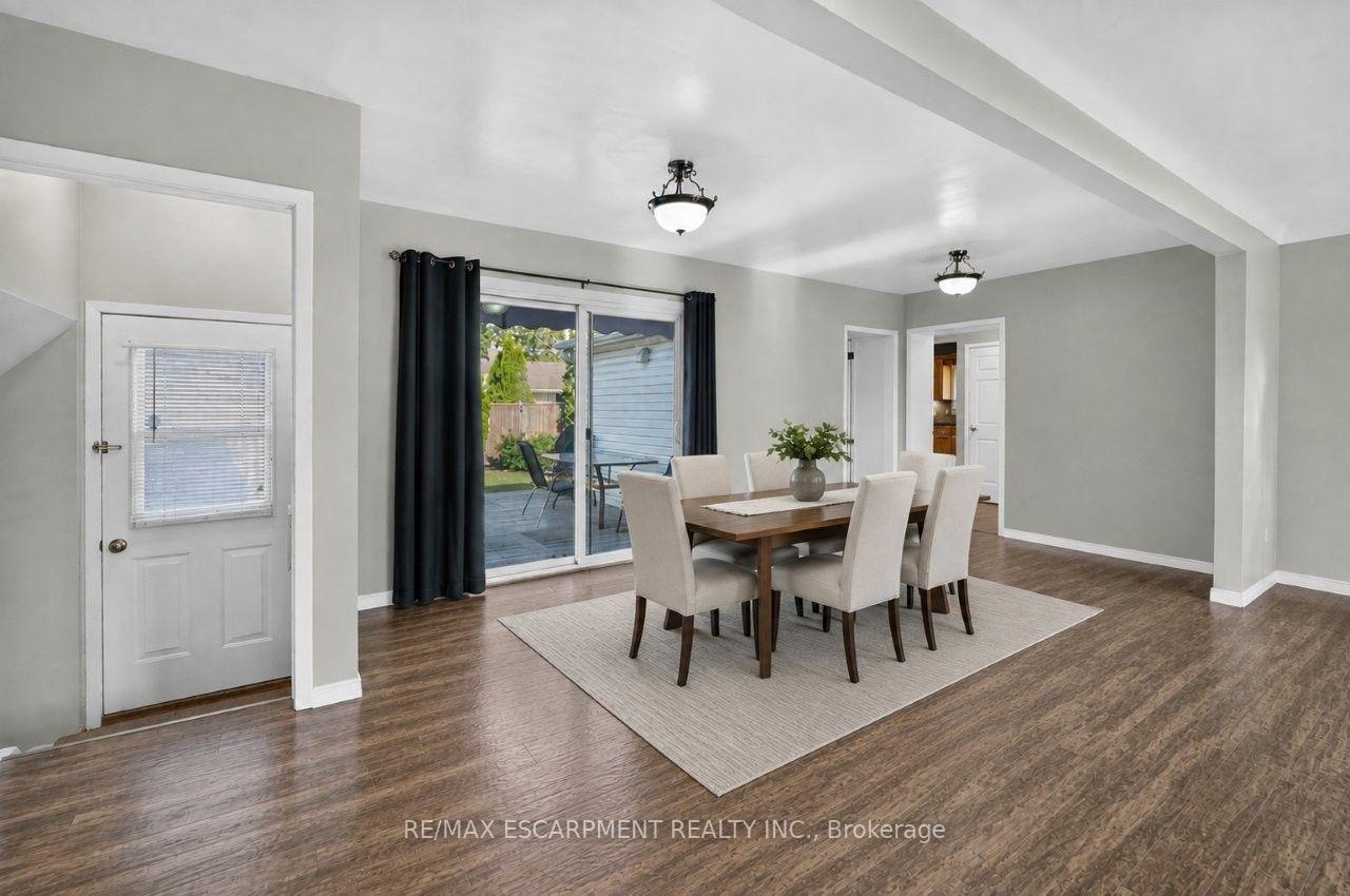 Photo 6 of 4387 Jackson Street, Lincoln, Beamsville — HOMEH