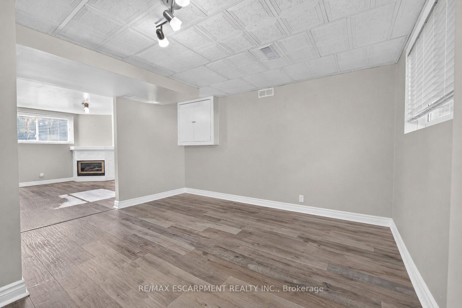 Photo 16 of 4387 Jackson Street, Lincoln, Beamsville — HOMEH