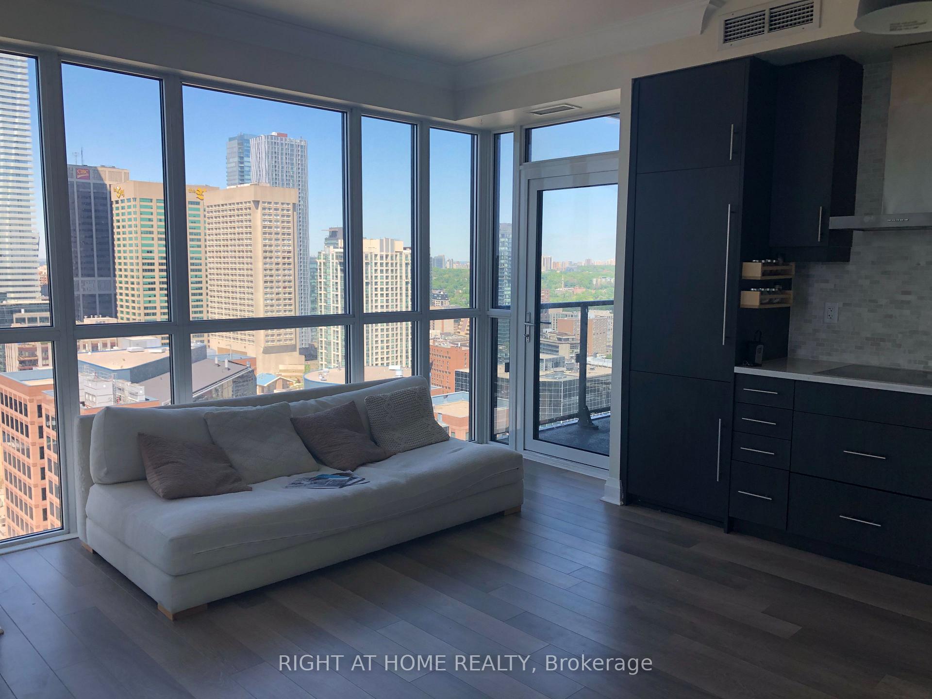 Photo 6 of Unit 3304, 28 Ted Rogers Way, Toronto, Church-Yonge Corridor — HOMEH