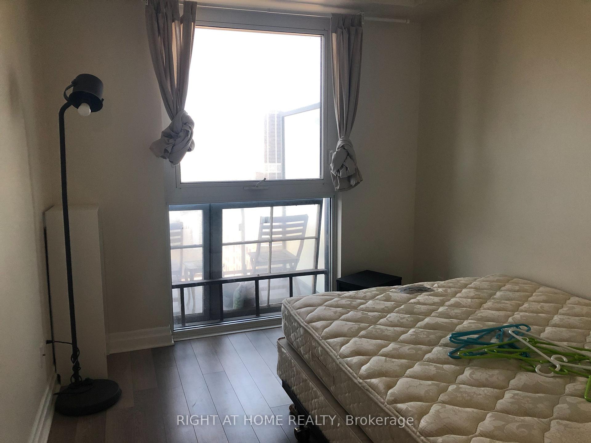Photo 8 of Unit 3304, 28 Ted Rogers Way, Toronto, Church-Yonge Corridor — HOMEH