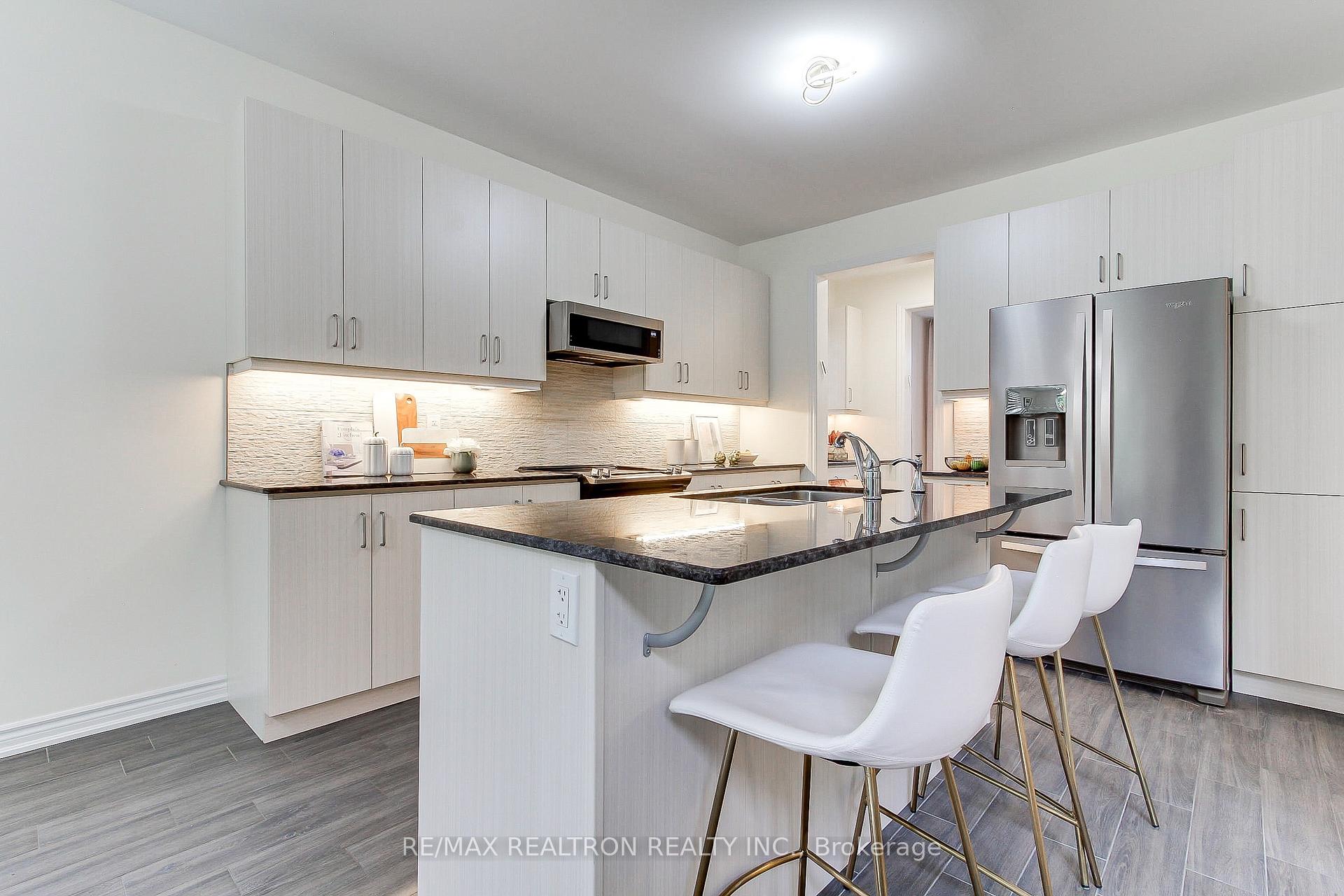 Photo 9 of 3046 Monarch Drive, Orillia — HOMEH