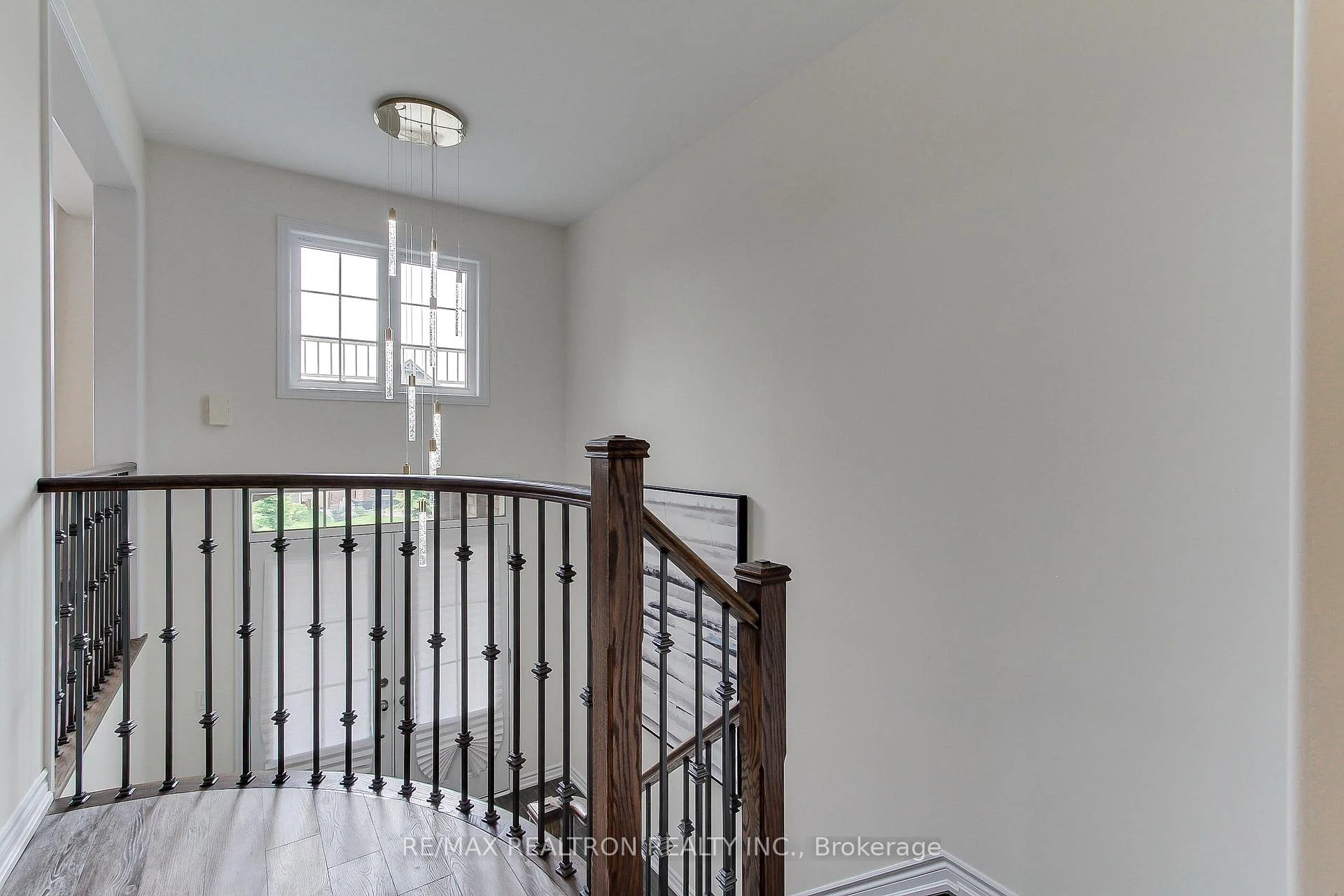 Photo 23 of 3046 Monarch Drive, Orillia — HOMEH