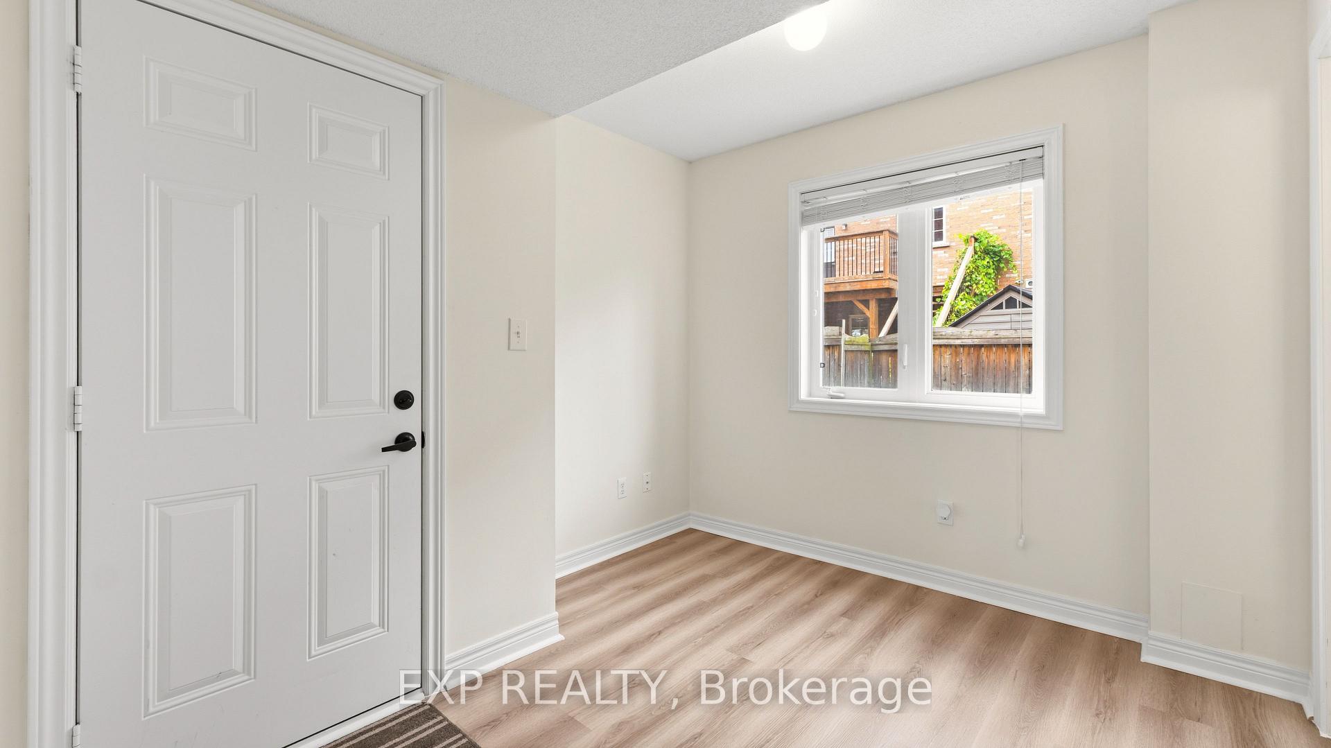 Photo 4 of 45 October Place, Brampton, Bram West — HOMEH